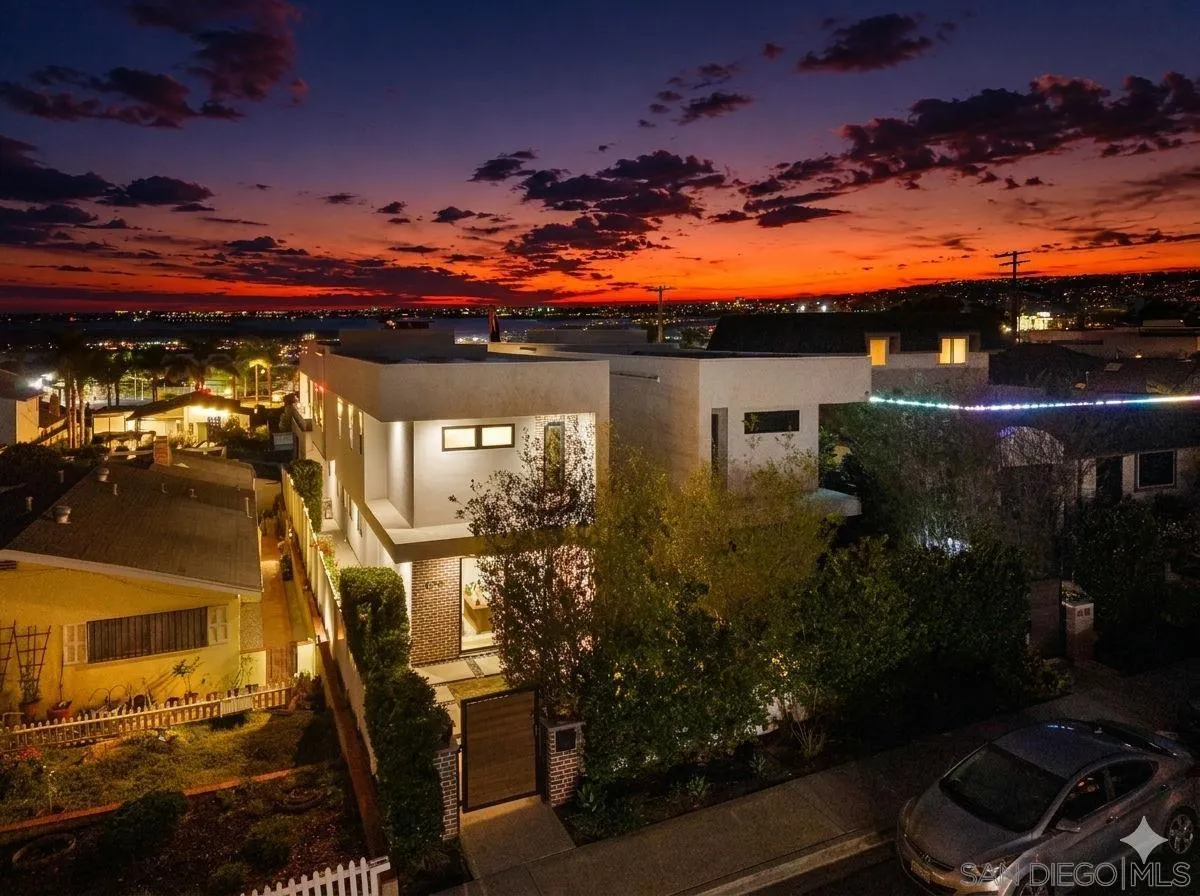 https://cdn.realtyfeed.com/cdn/127/260011056/b247ef06f599ef34f1509bbdefcf2f8e.webp