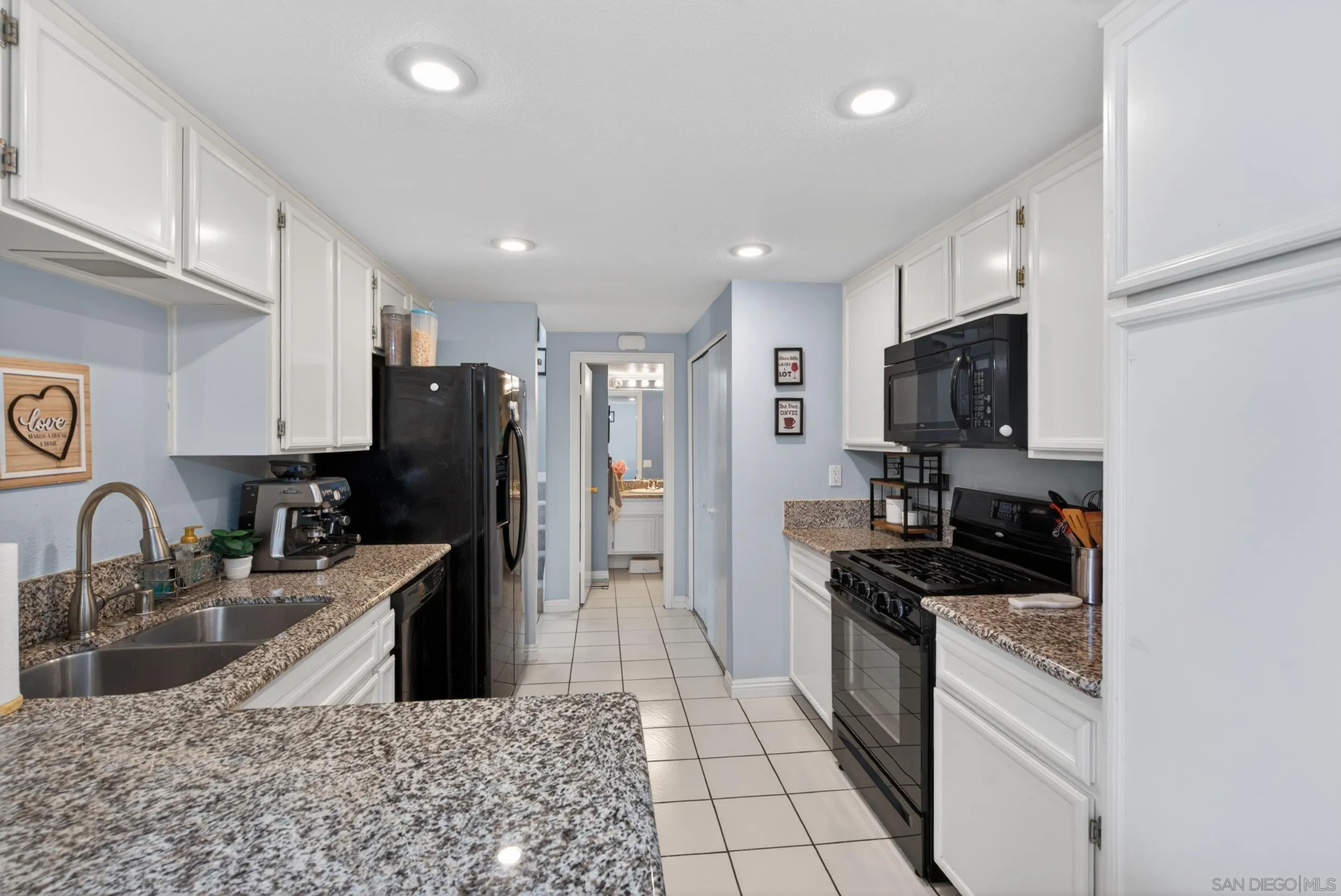 https://cdn.realtyfeed.com/cdn/127/260011063/055a34076546369548c4c90f98013b7c.webp