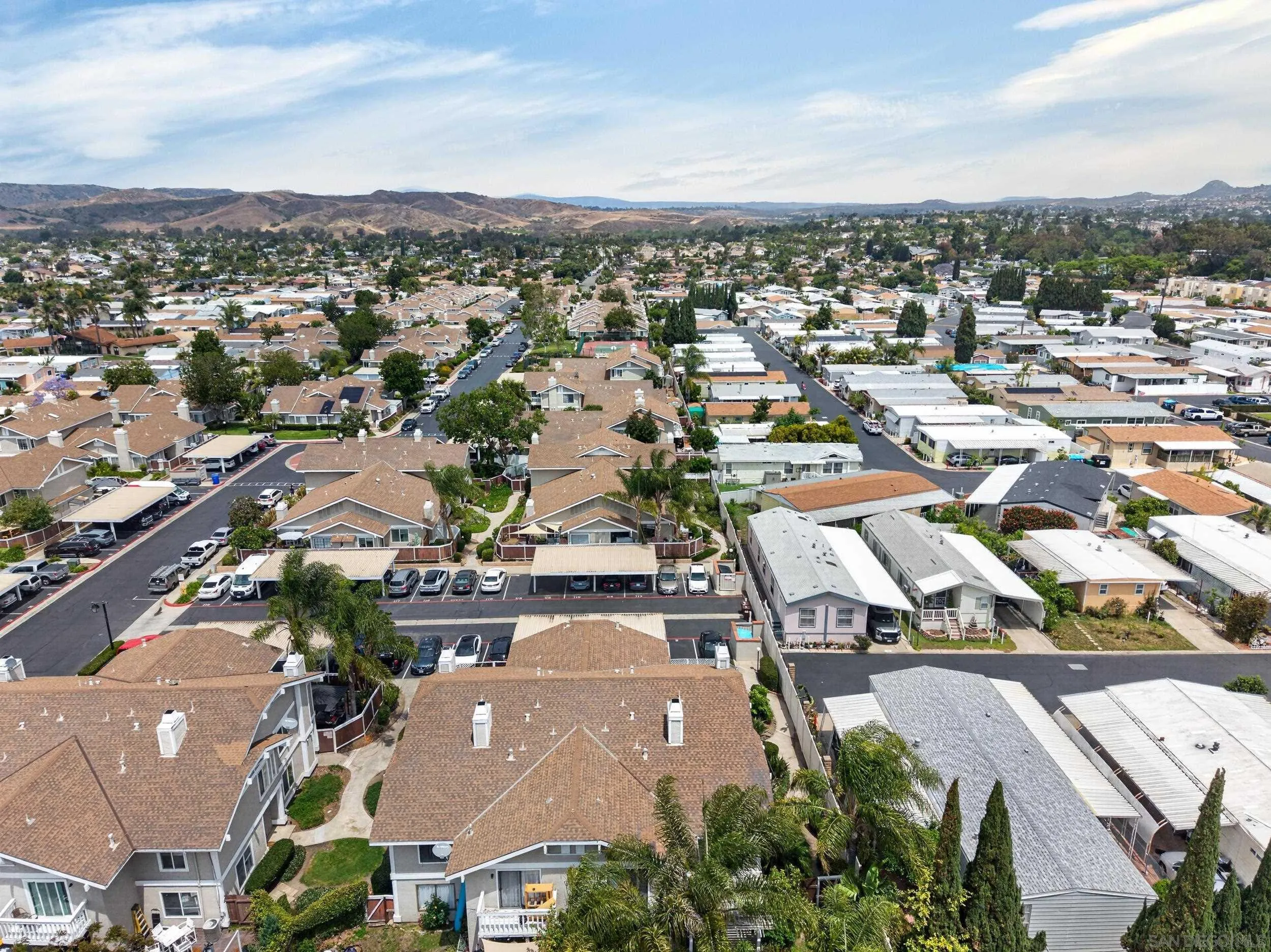https://cdn.realtyfeed.com/cdn/127/260011063/37e42fdfb40ce92cd3b3b6068a7143a0.webp