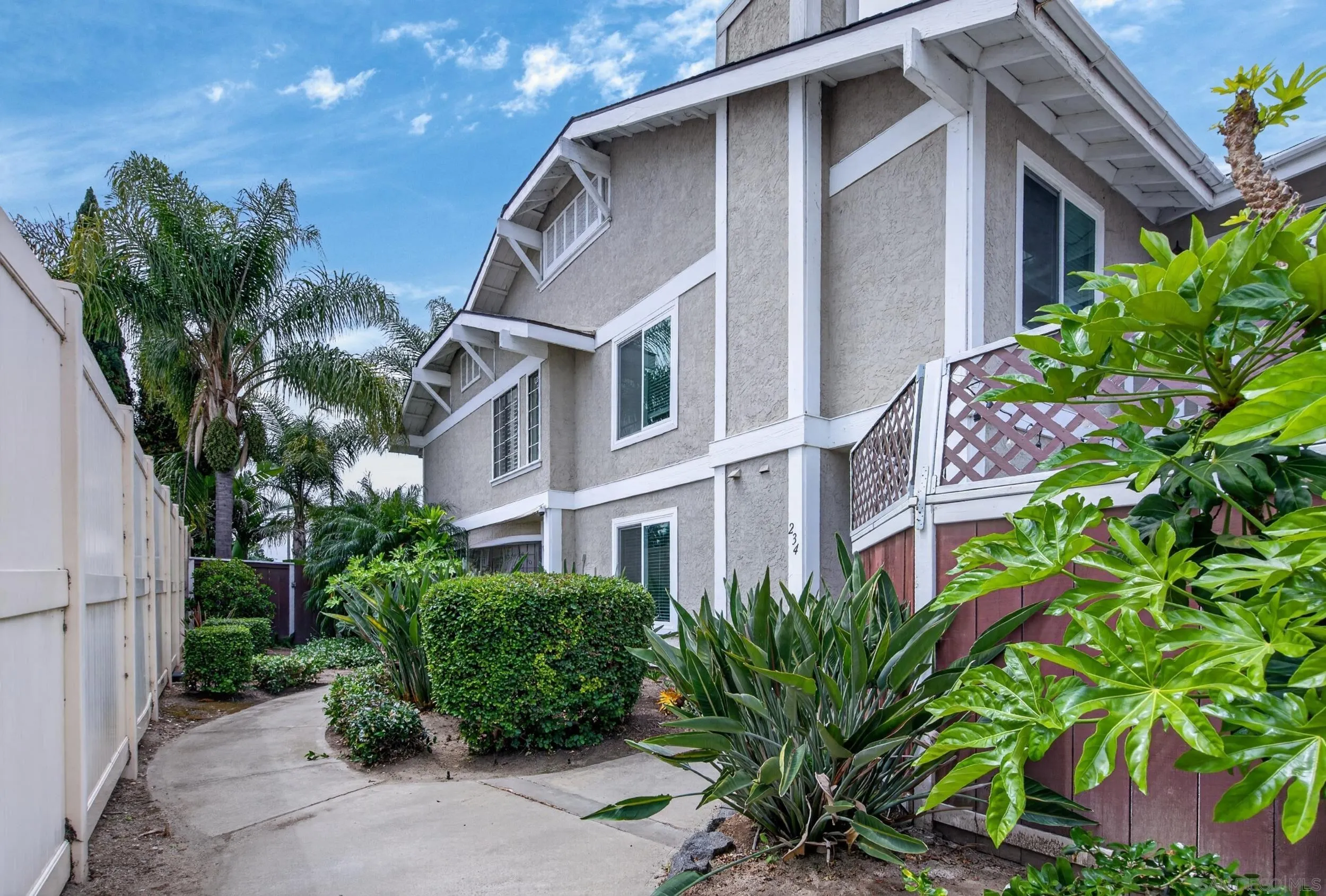 https://cdn.realtyfeed.com/cdn/127/260011063/8728c9025d8aedd1a65f1859c1901d1f.webp
