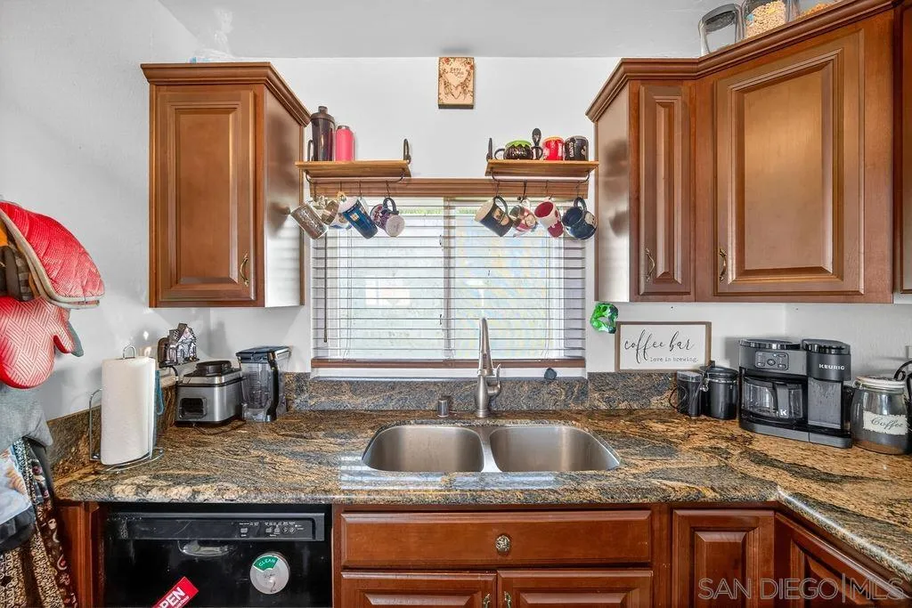 https://cdn.realtyfeed.com/cdn/127/260011064/185cc4e5663e28ab6a3da1a4bd0b9257.webp