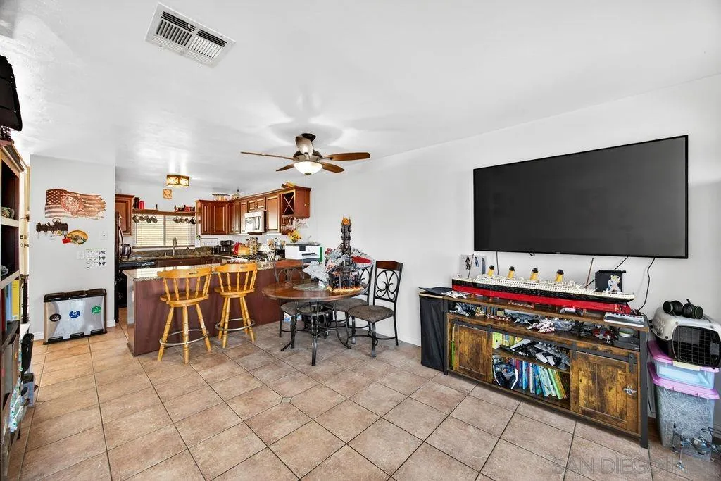 https://cdn.realtyfeed.com/cdn/127/260011064/244eeb5b2190ab32be0610cab7ce429f.webp
