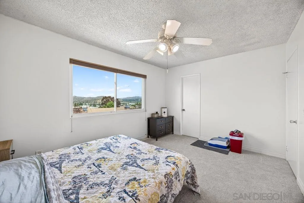 https://cdn.realtyfeed.com/cdn/127/260011064/273a794459d23b4c35ee4be2120eb05f.webp