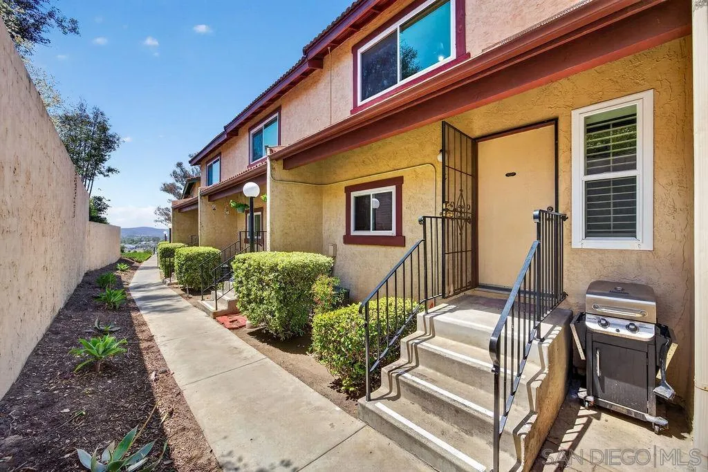 https://cdn.realtyfeed.com/cdn/127/260011064/6416dfc47c2354d48bddfda3c57476cb.webp