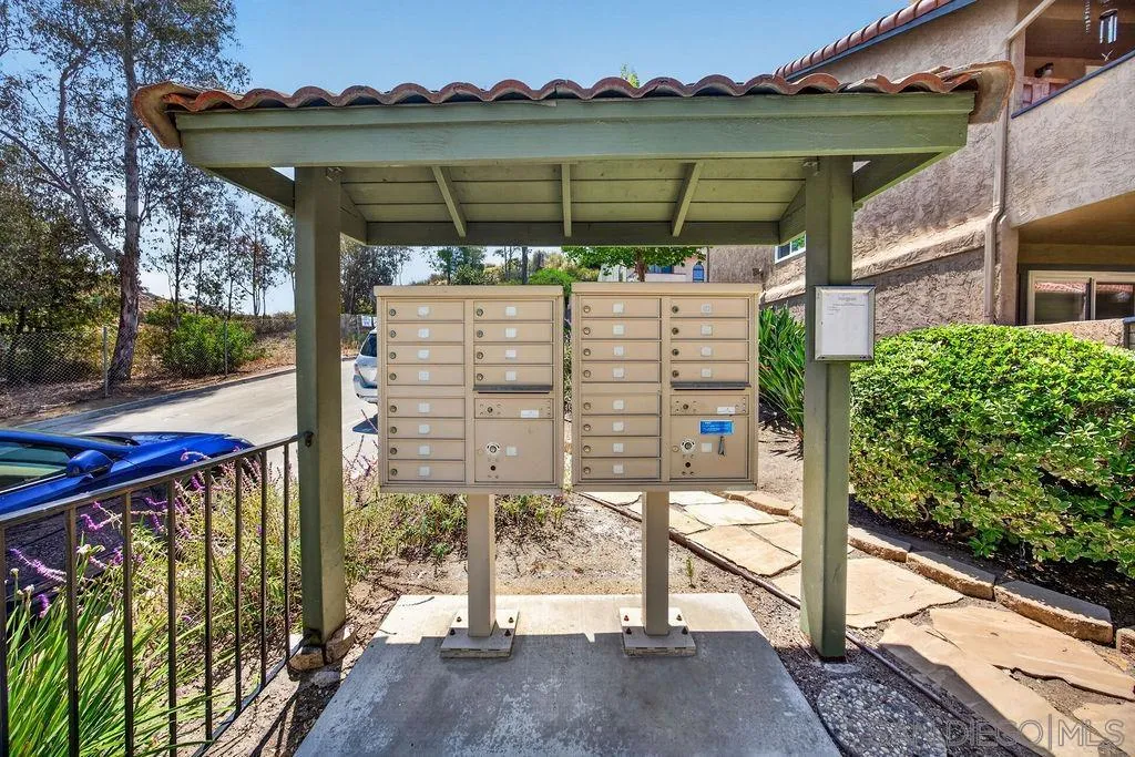 https://cdn.realtyfeed.com/cdn/127/260011064/ef1df6db52cfea17ba5fc938b3510226.webp