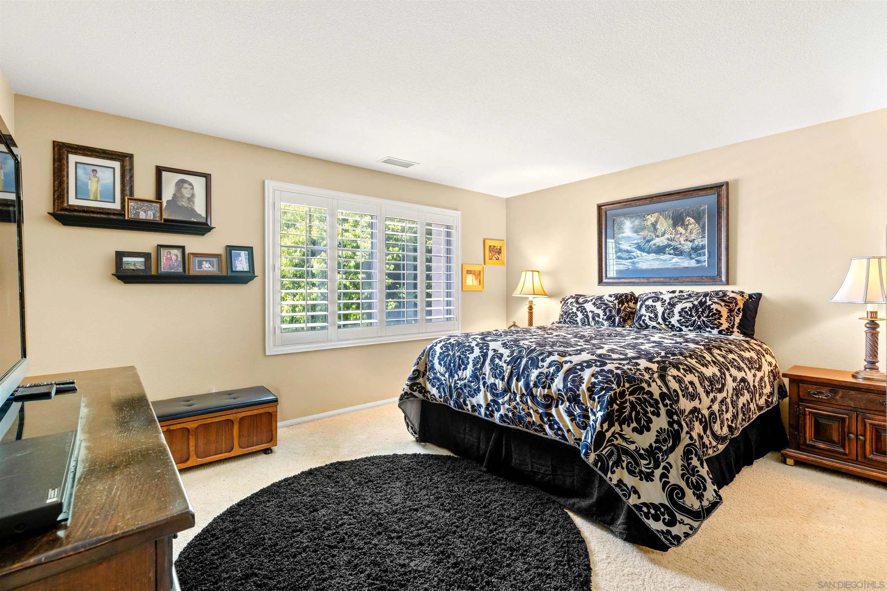 https://cdn.realtyfeed.com/cdn/127/260011067/af3d7e054fdaf5f3d217080b90dd4c1b.webp