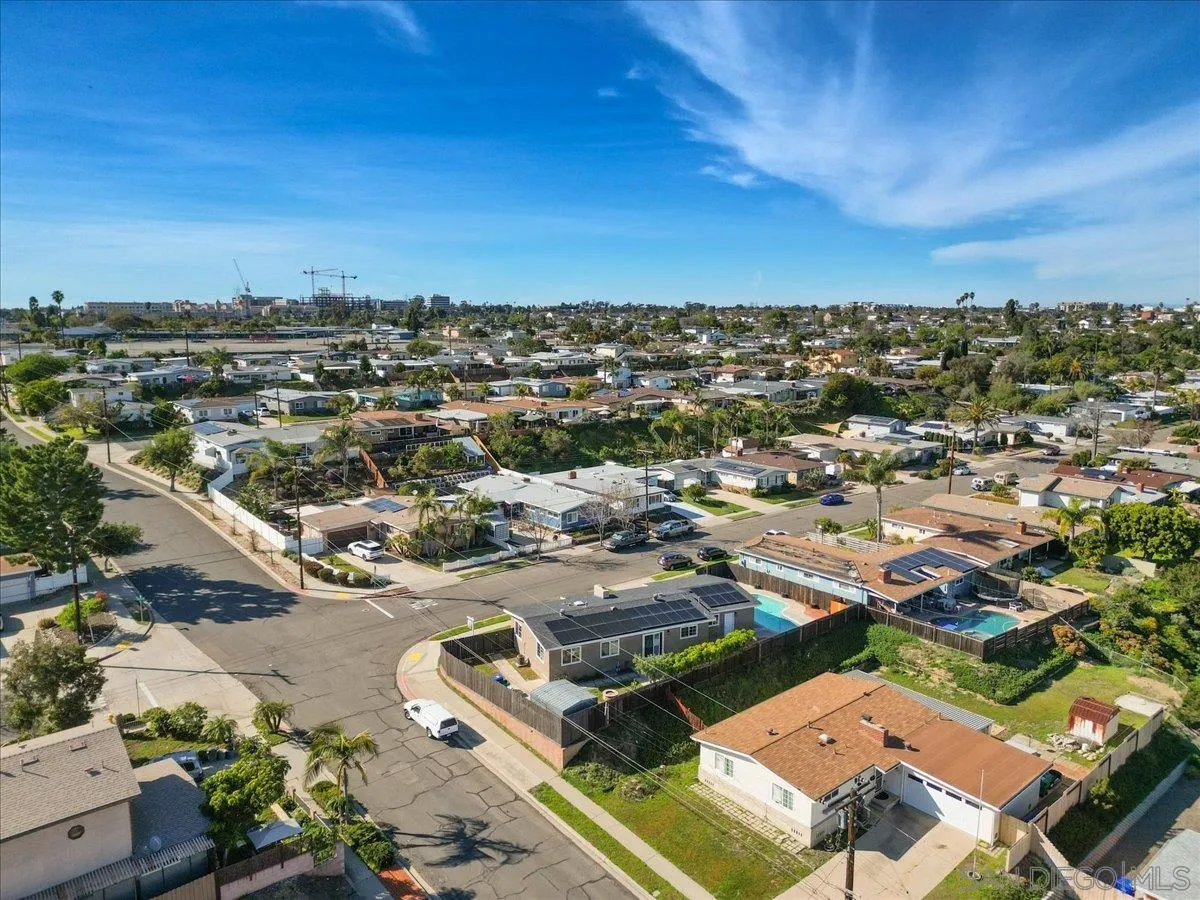https://cdn.realtyfeed.com/cdn/127/260011068/b47d86d81011ba04e832cc4aa81a7497.webp