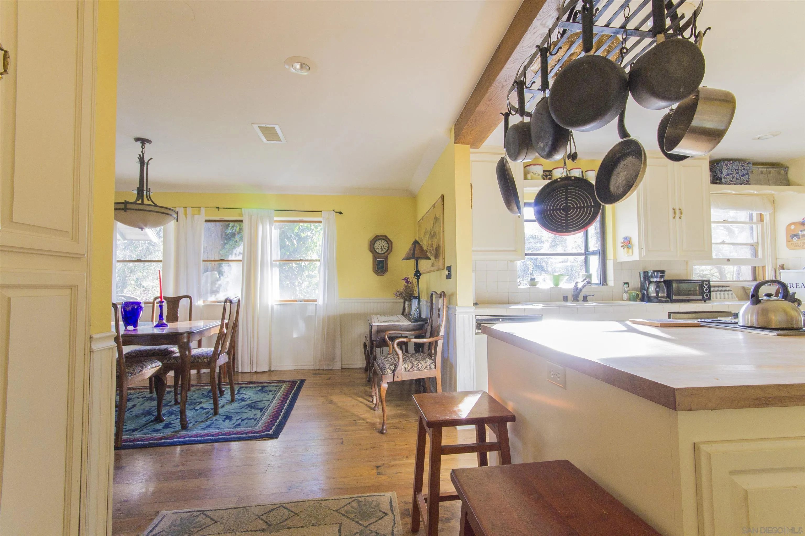 https://cdn.realtyfeed.com/cdn/127/260011069/a0c07c85ab7a83f672405b11850739f3.webp