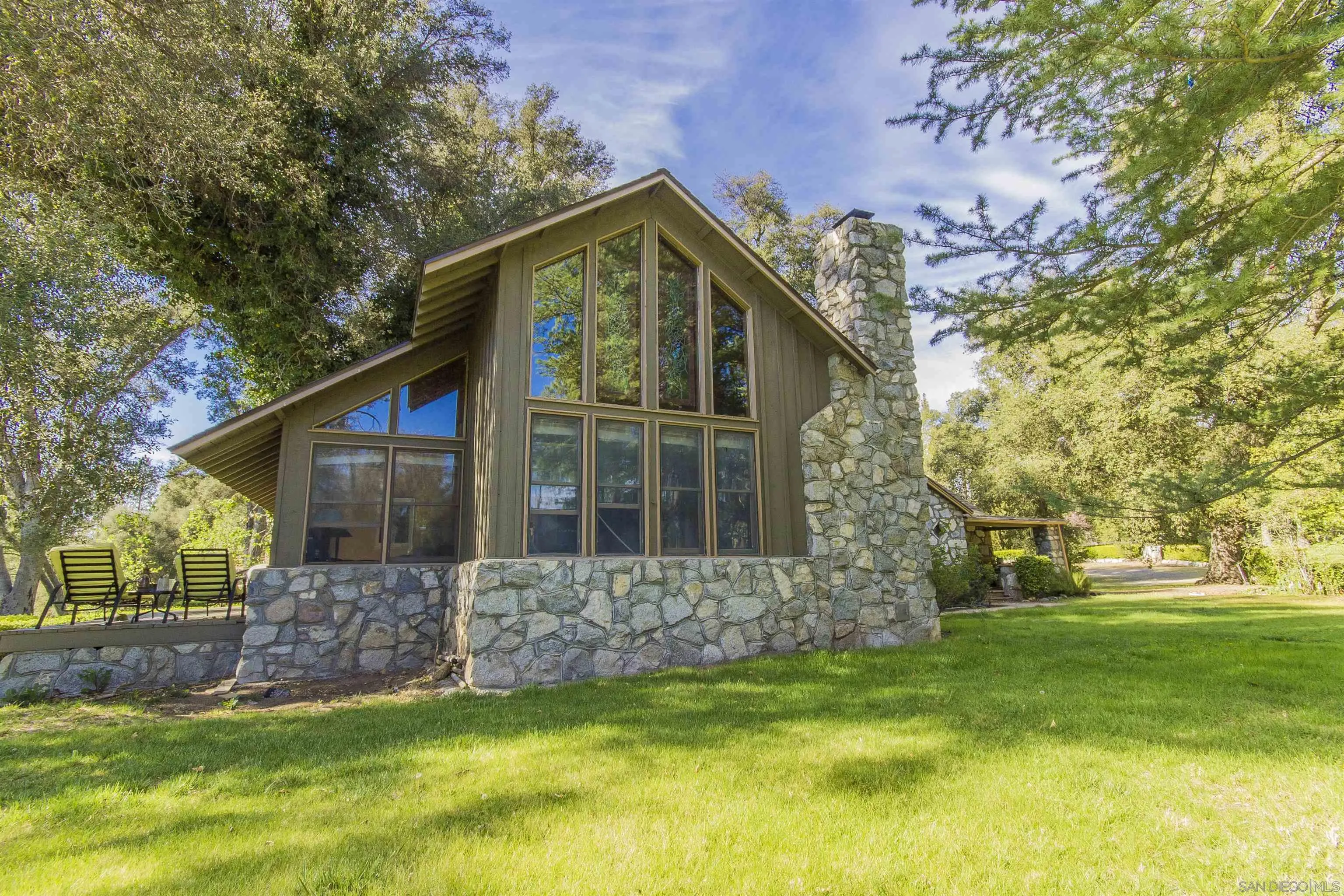 https://cdn.realtyfeed.com/cdn/127/260011069/ff9492ffd562b47bf76a6c9b6a6d1f09.webp
