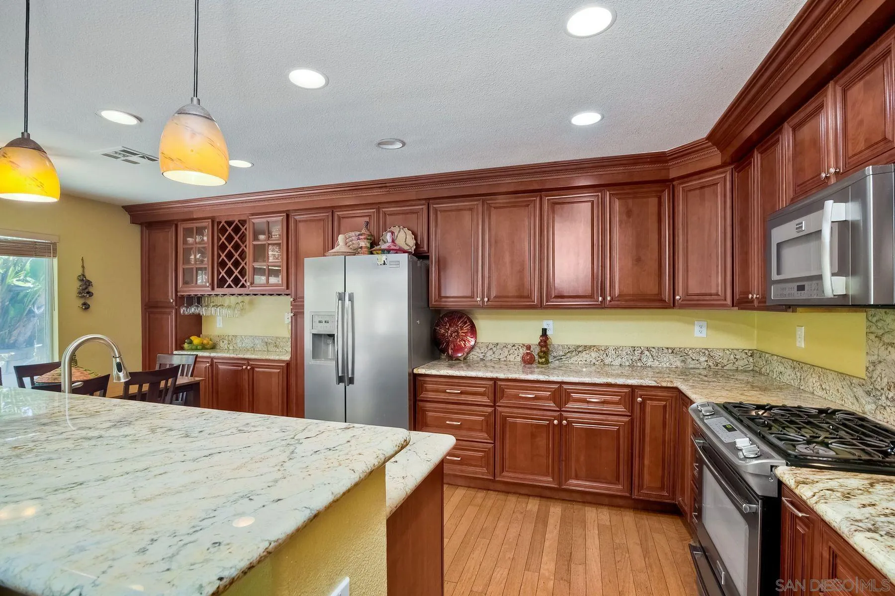 https://cdn.realtyfeed.com/cdn/127/260011070/5d2be3d5d6b9e769976a7261fb5c65b8.webp
