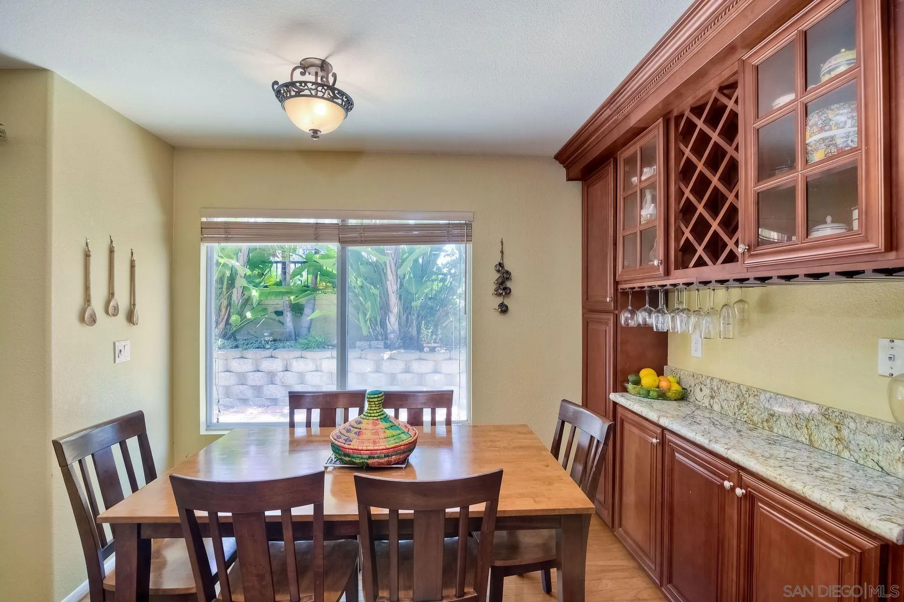 https://cdn.realtyfeed.com/cdn/127/260011070/61ec036dd95ff4cf9009a5f483ad2ba3.webp