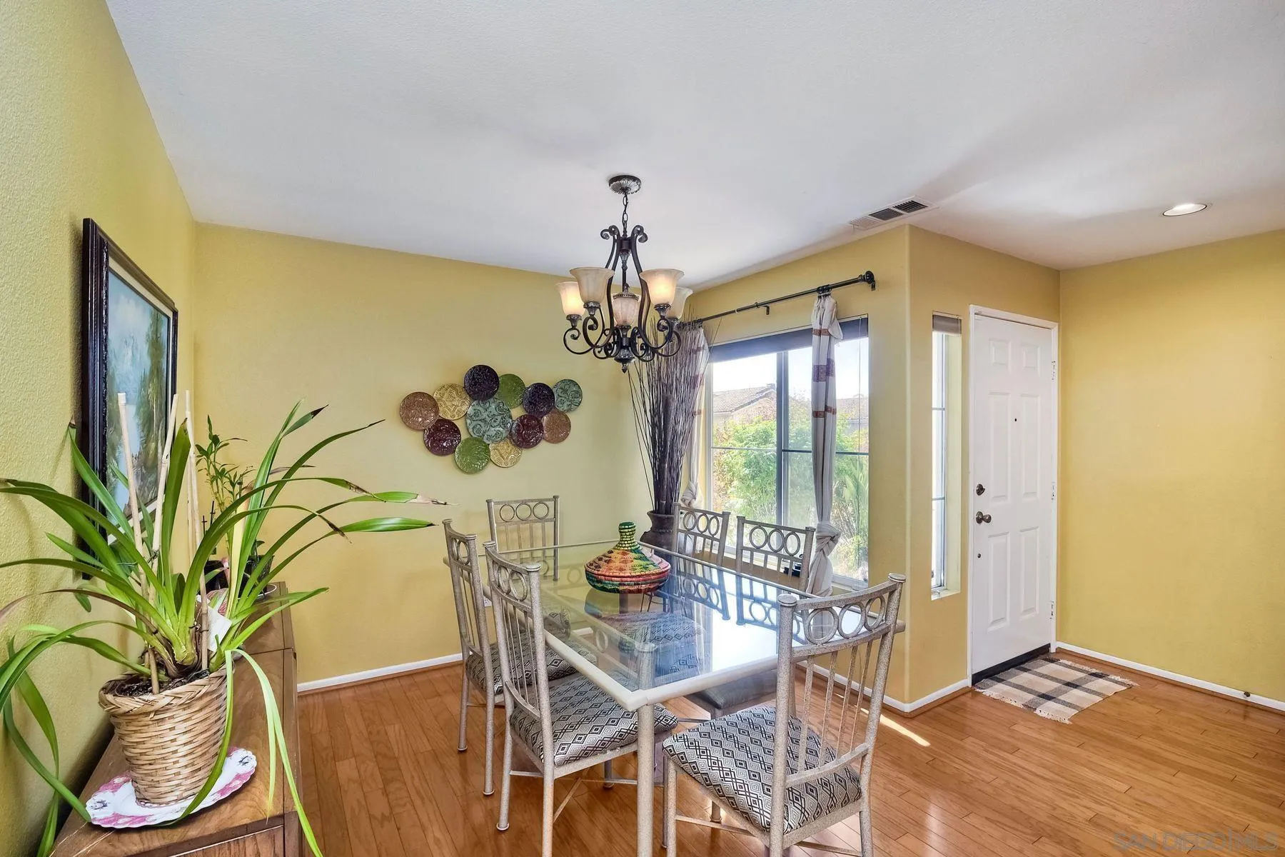 https://cdn.realtyfeed.com/cdn/127/260011070/b70a1ea9dcf33213b6f4cec8405c3650.webp