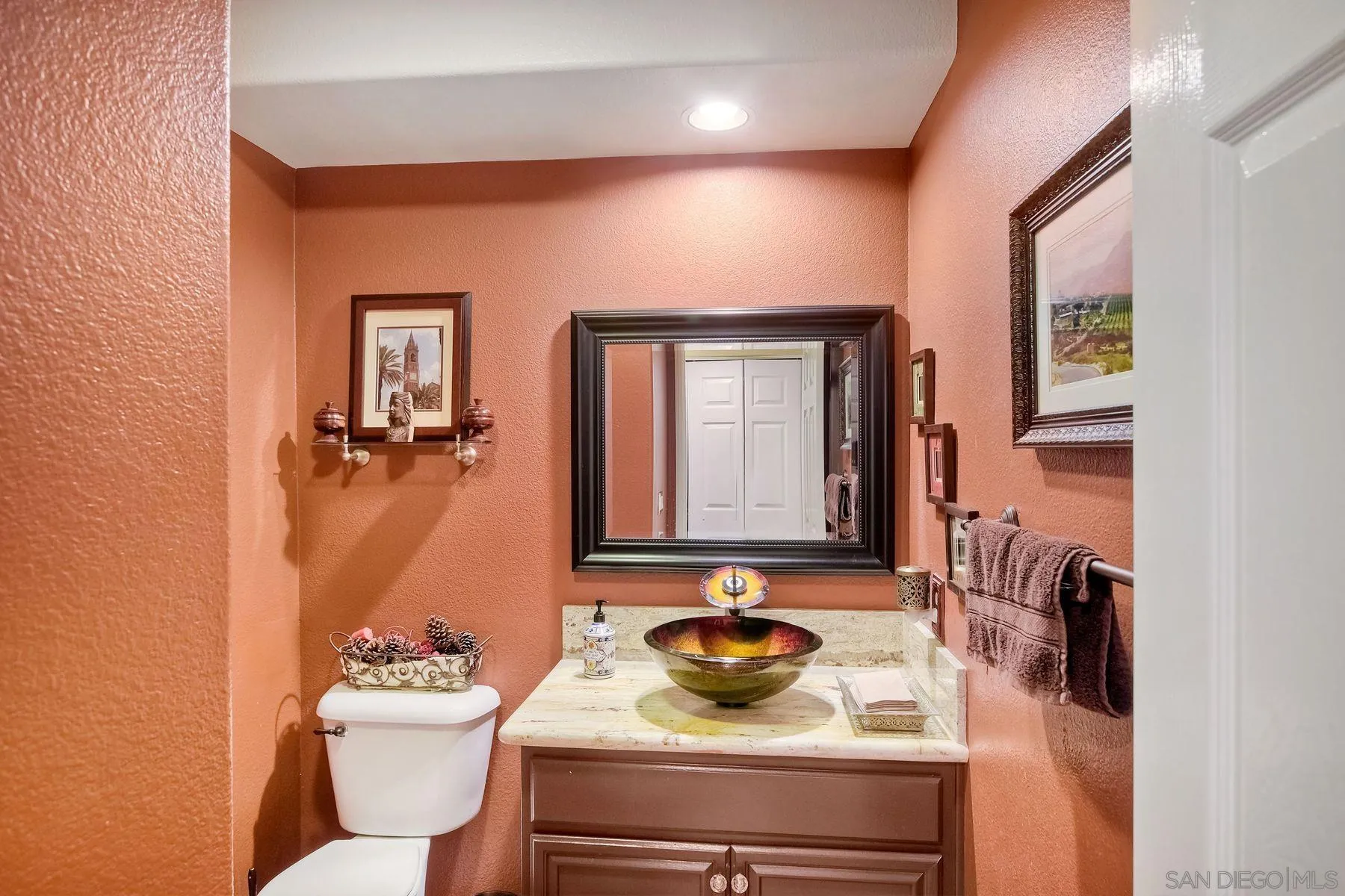 https://cdn.realtyfeed.com/cdn/127/260011070/e6dea1296127767b3cd72ccbf155bd34.webp