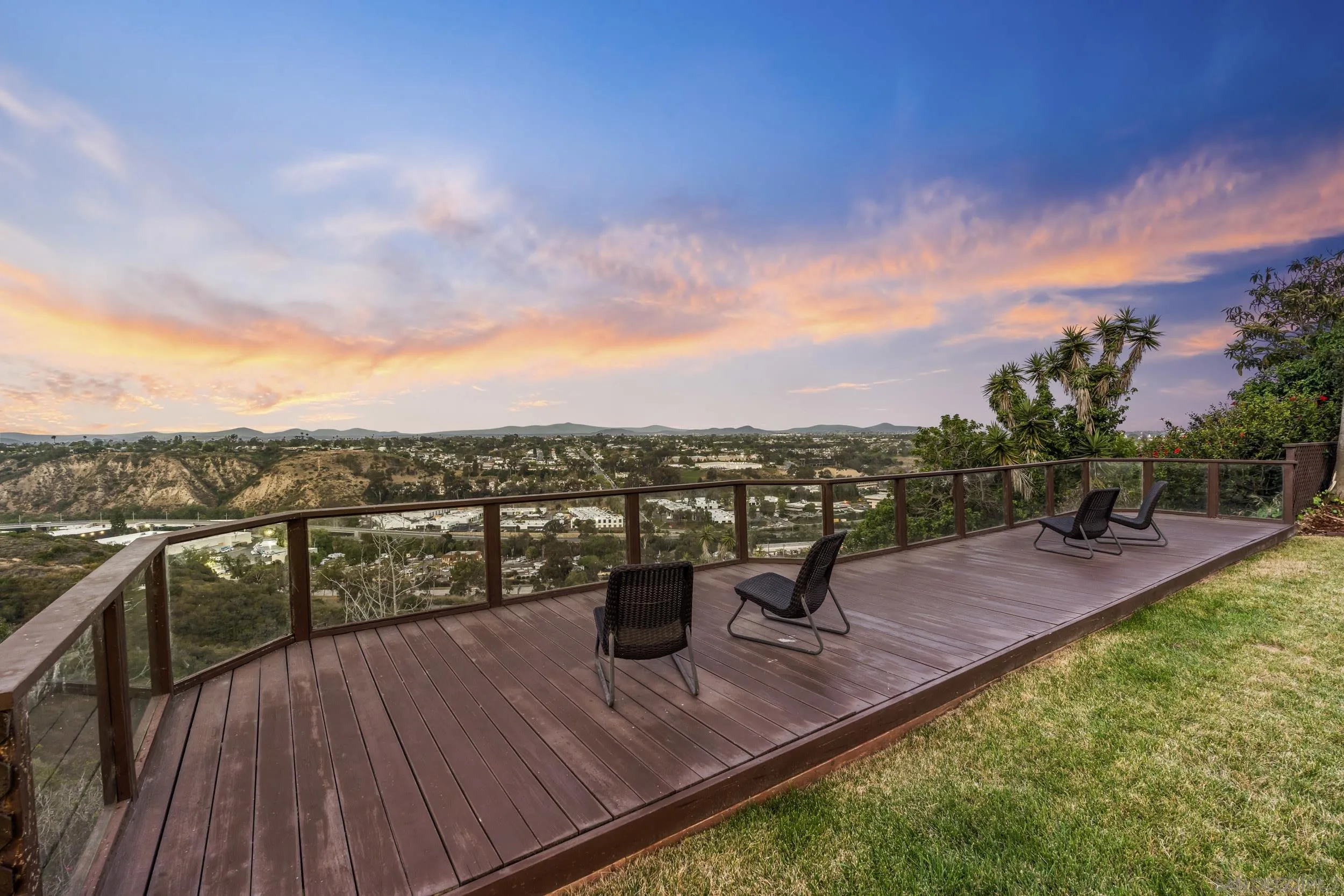https://cdn.realtyfeed.com/cdn/127/260011071/2d0de8a6899f7340244cdc46eef06474.webp