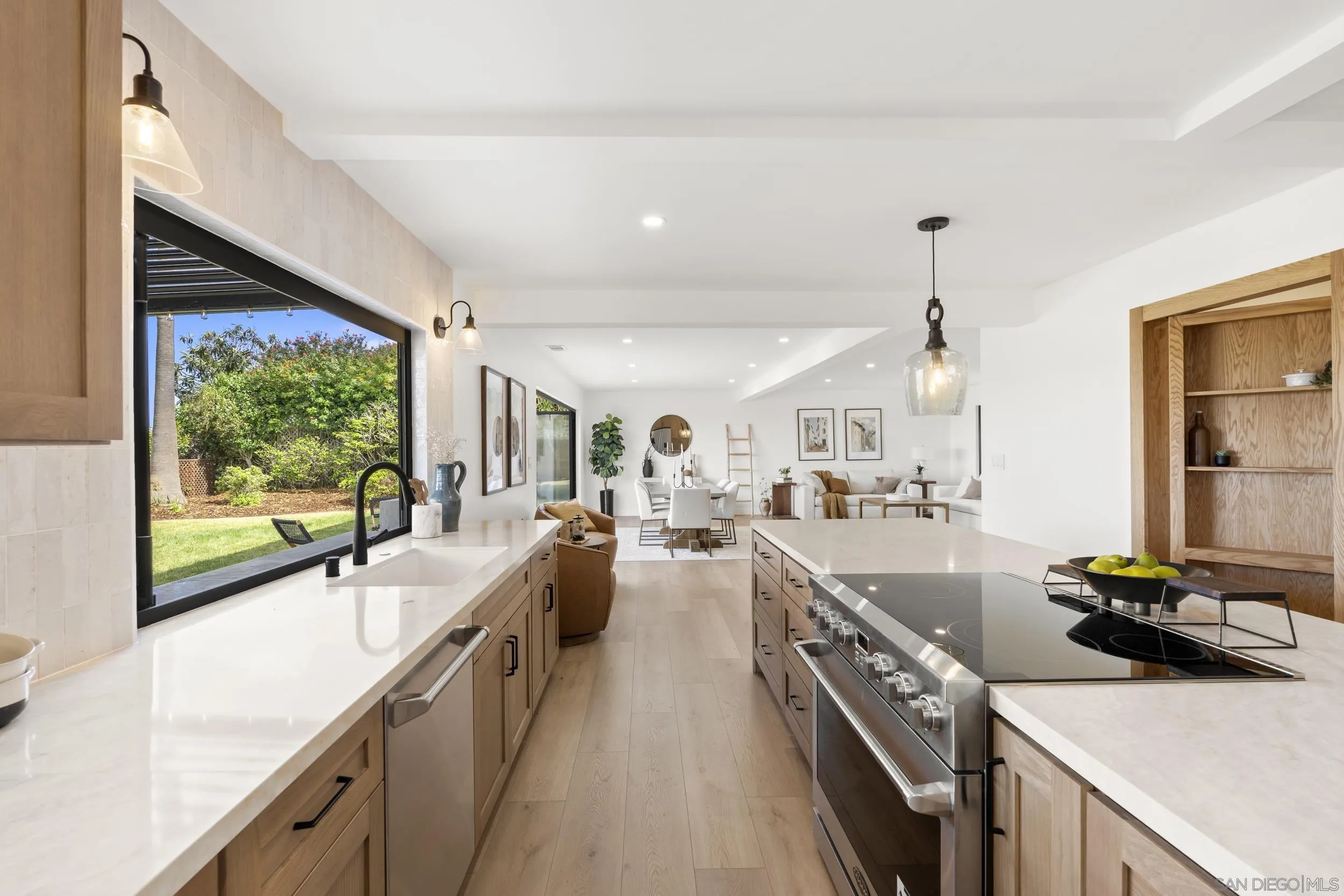 https://cdn.realtyfeed.com/cdn/127/260011071/33588b0ea1352827cf82abc2d243944e.webp