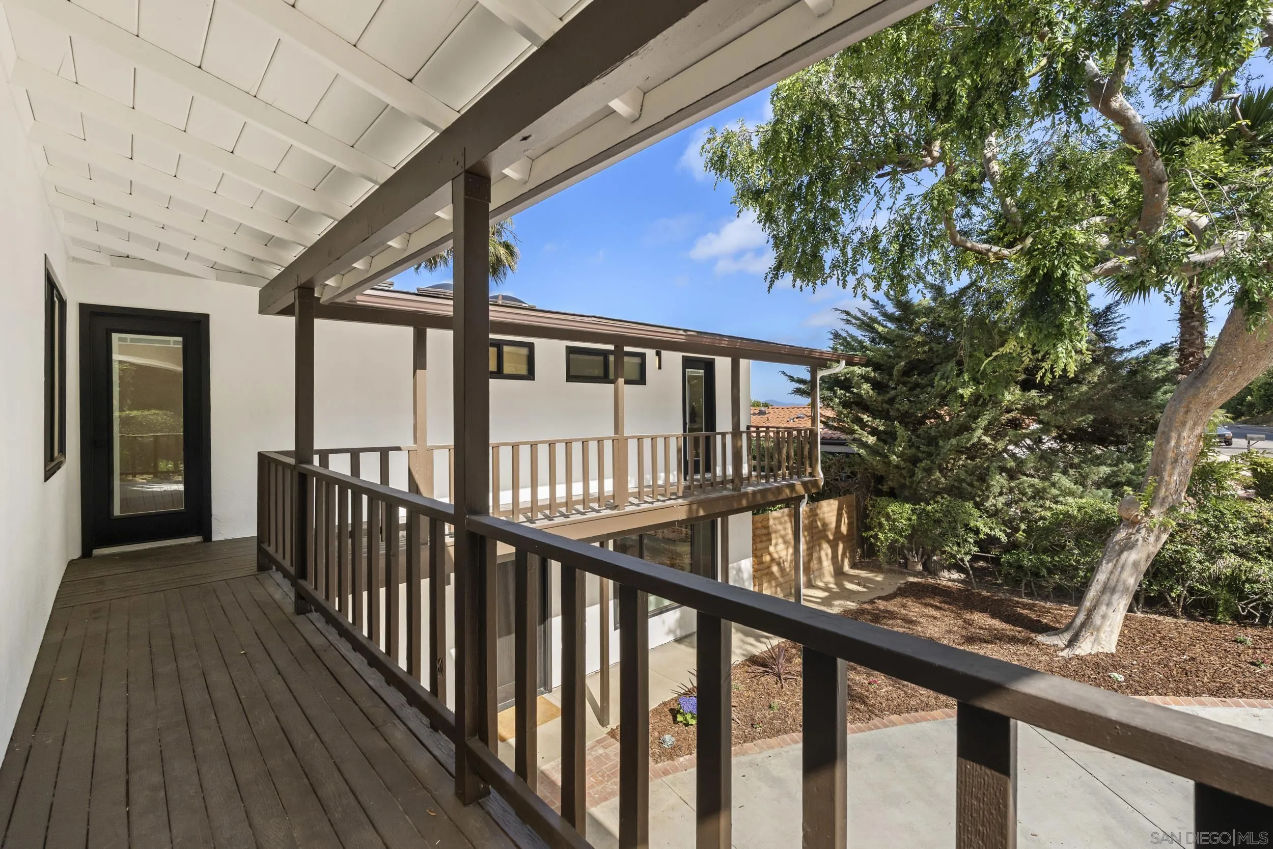 https://cdn.realtyfeed.com/cdn/127/260011071/7d19c819d54c5ae522173e29ab9eb457.webp