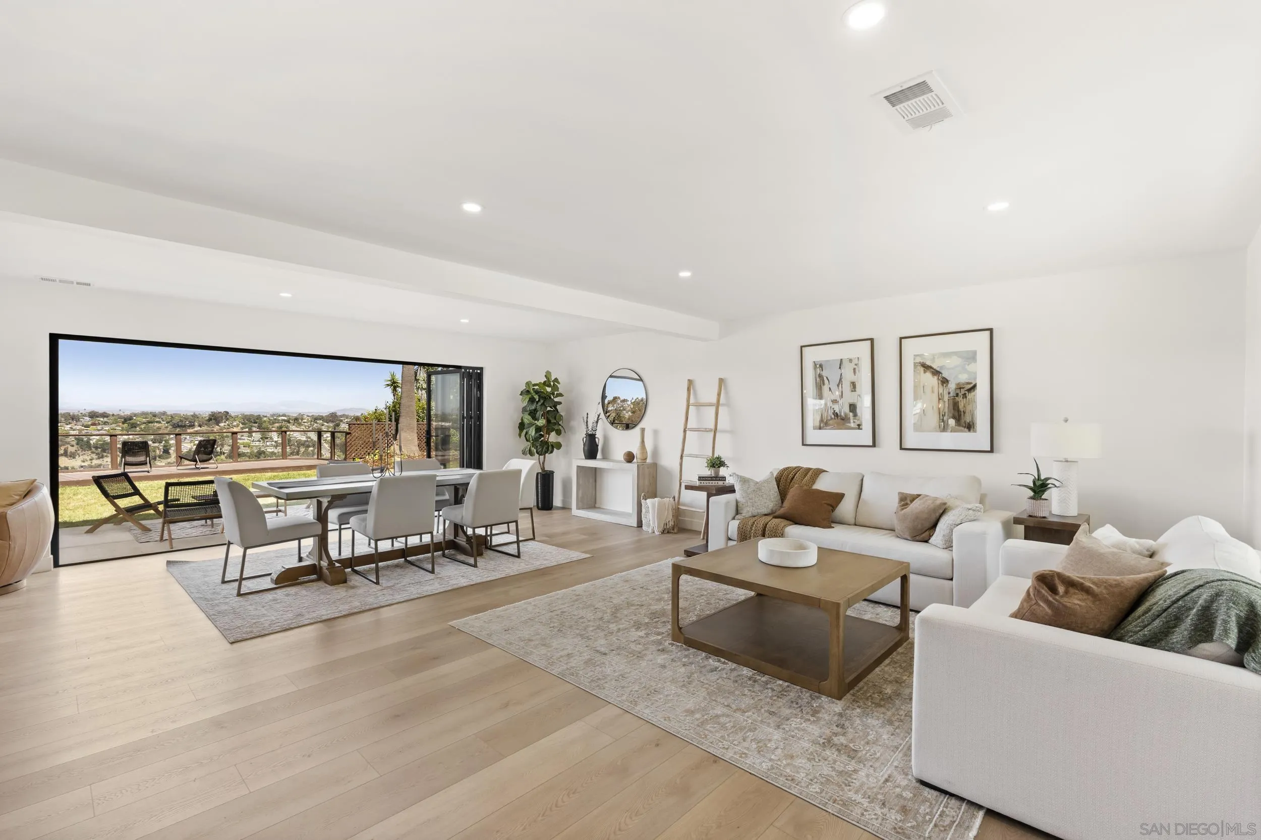 https://cdn.realtyfeed.com/cdn/127/260011071/a15cf0db2b16728115480490e2e2afa8.webp