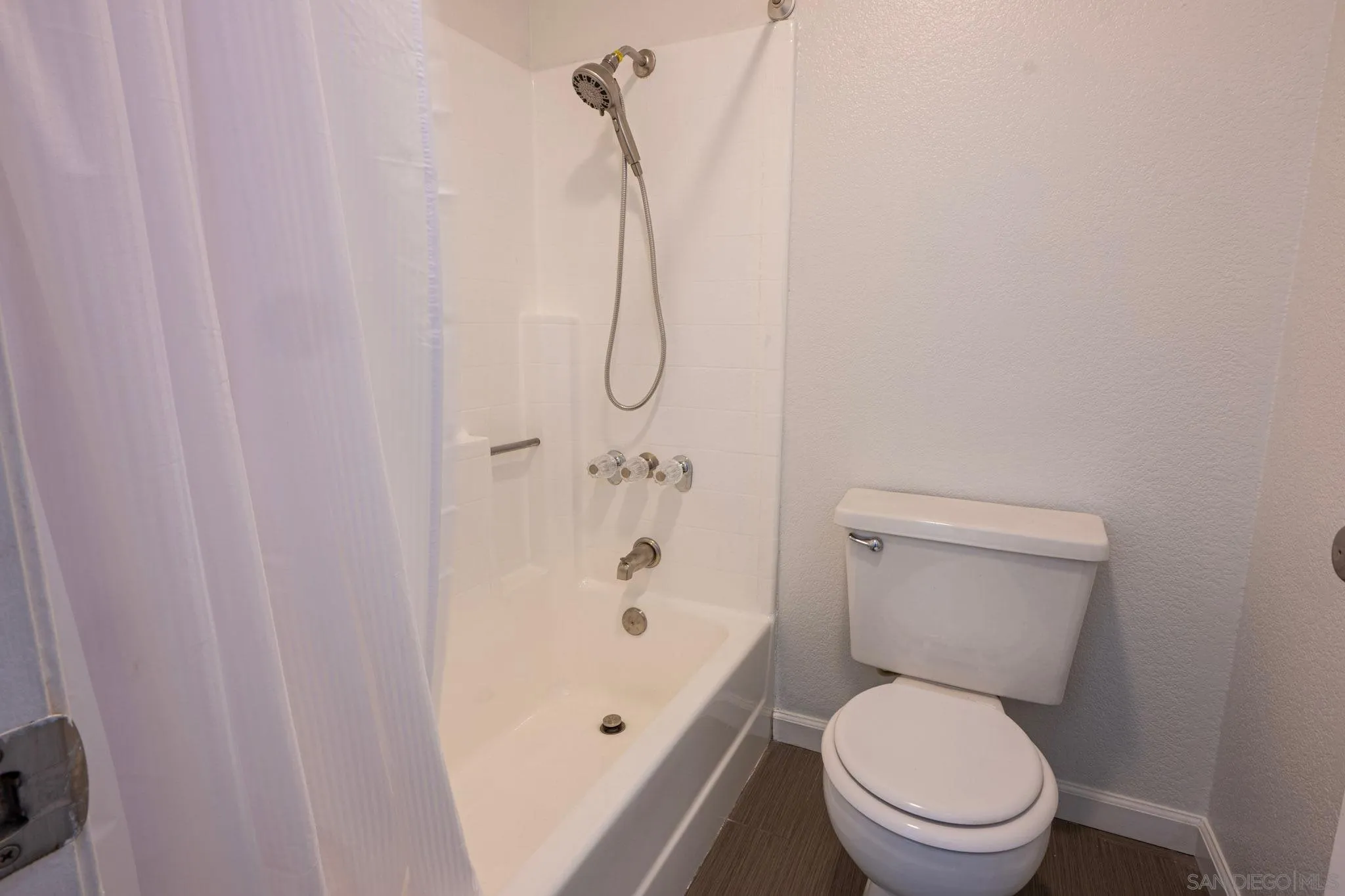 Photo #14: 260011074 Listing: Photo #14