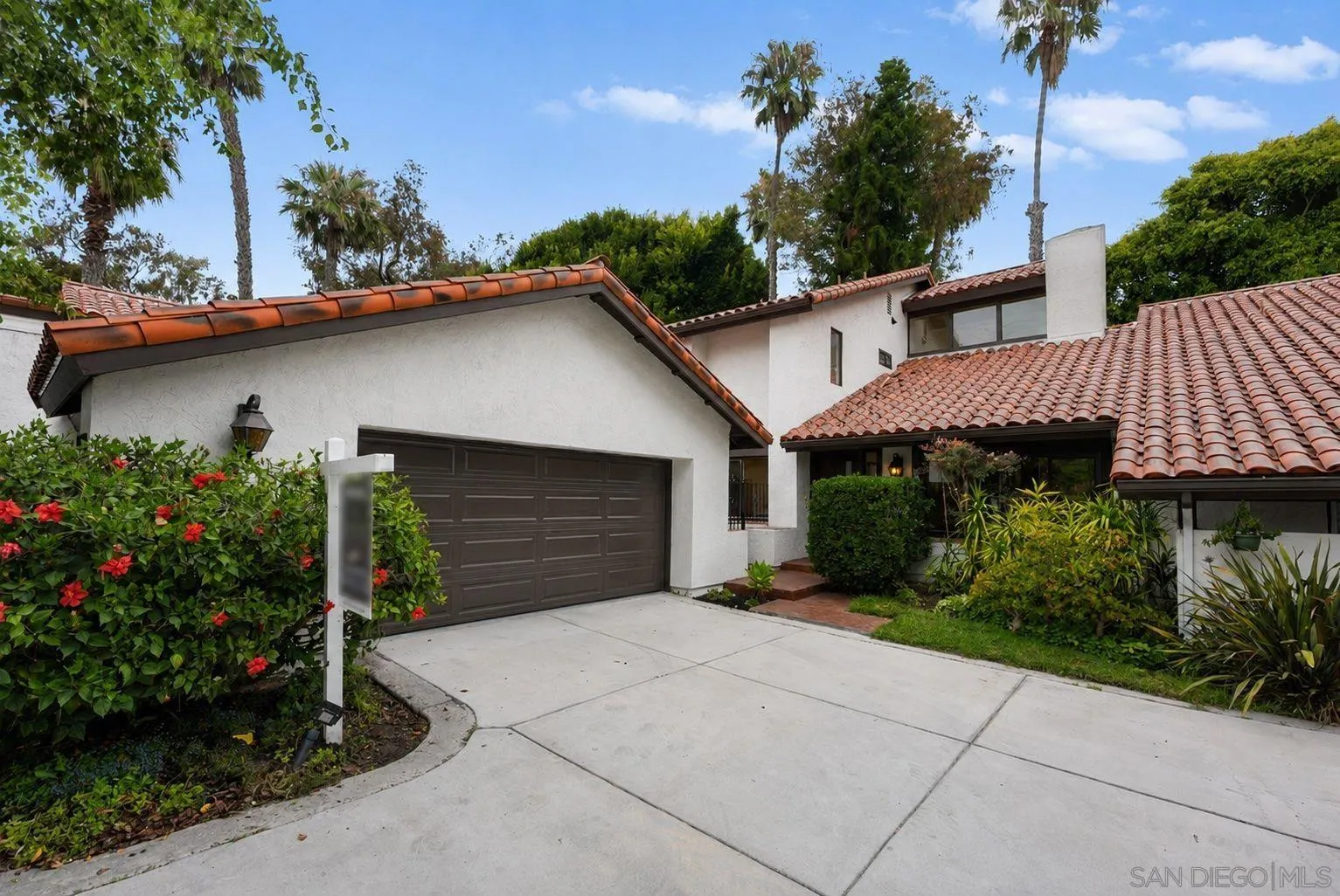 Photo #1: 260011076 Listing: Photo #1