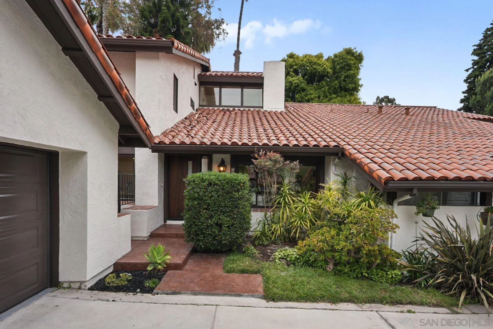 Photo #2: 260011076 Listing: Photo #2