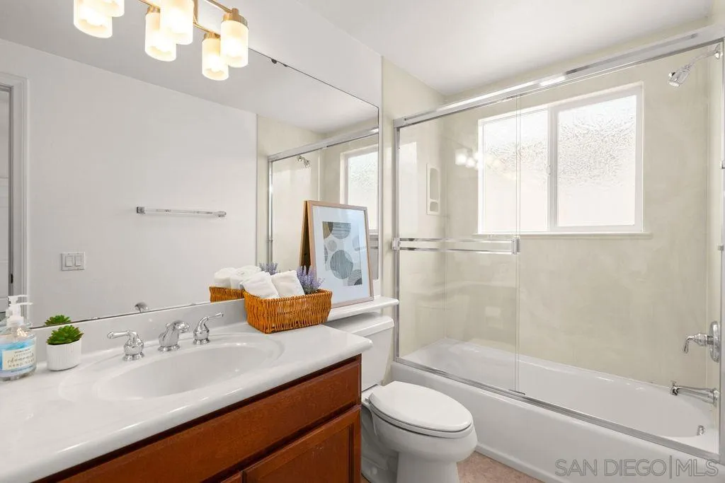 Photo #32: 260011078 Listing: Photo #32