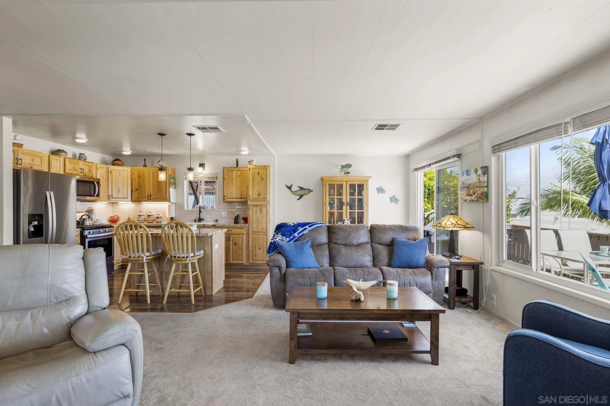 https://cdn.realtyfeed.com/cdn/127/260011081/41f5b793f27033feb401222ad8fc0c00.webp
