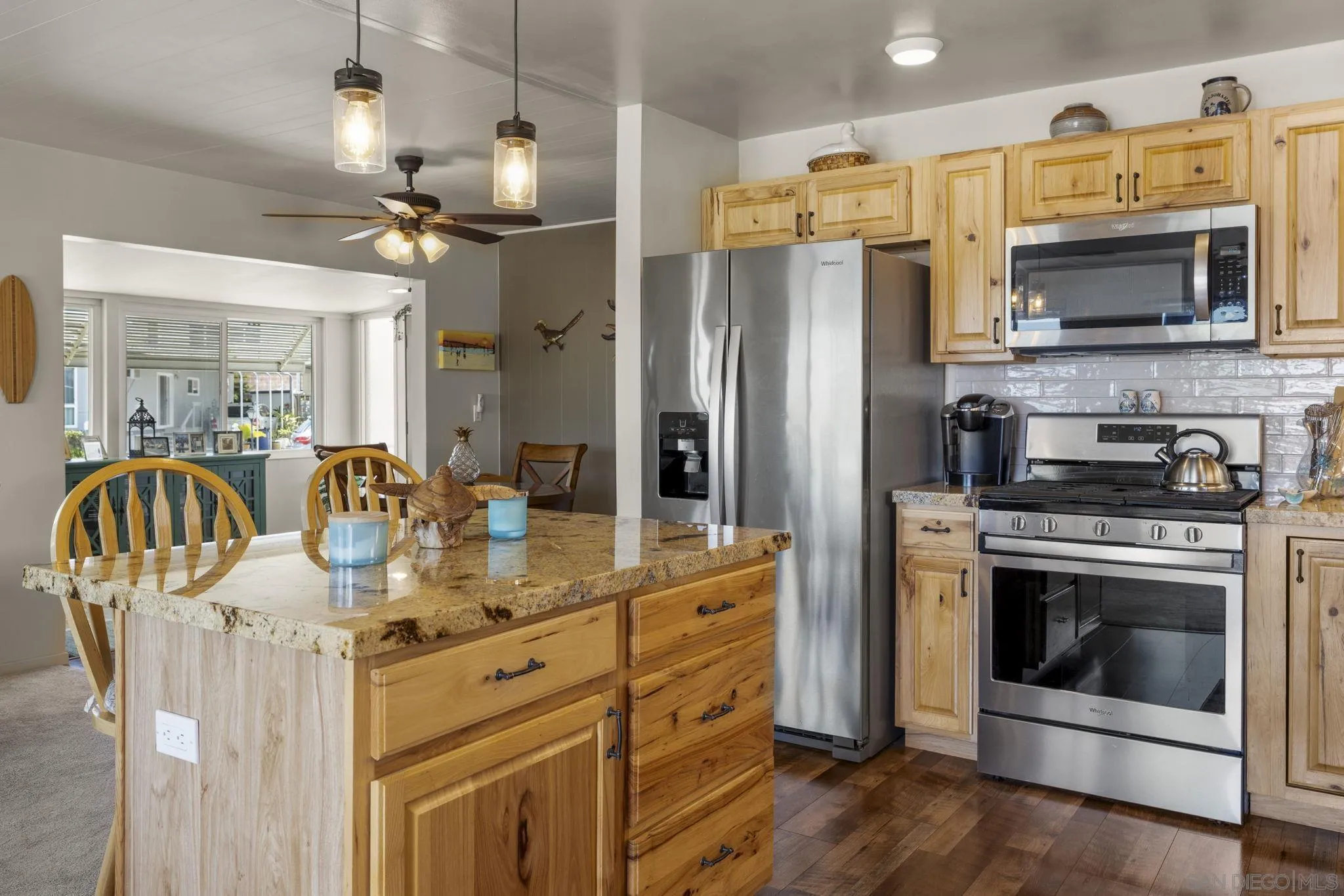 https://cdn.realtyfeed.com/cdn/127/260011081/758827b915fc867deb9eed441b804e33.webp