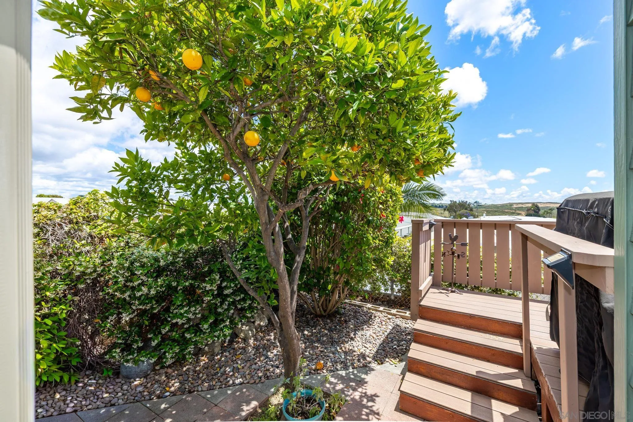 https://cdn.realtyfeed.com/cdn/127/260011081/e2bd1ea6e5bacba37fccfcf4ea888014.webp