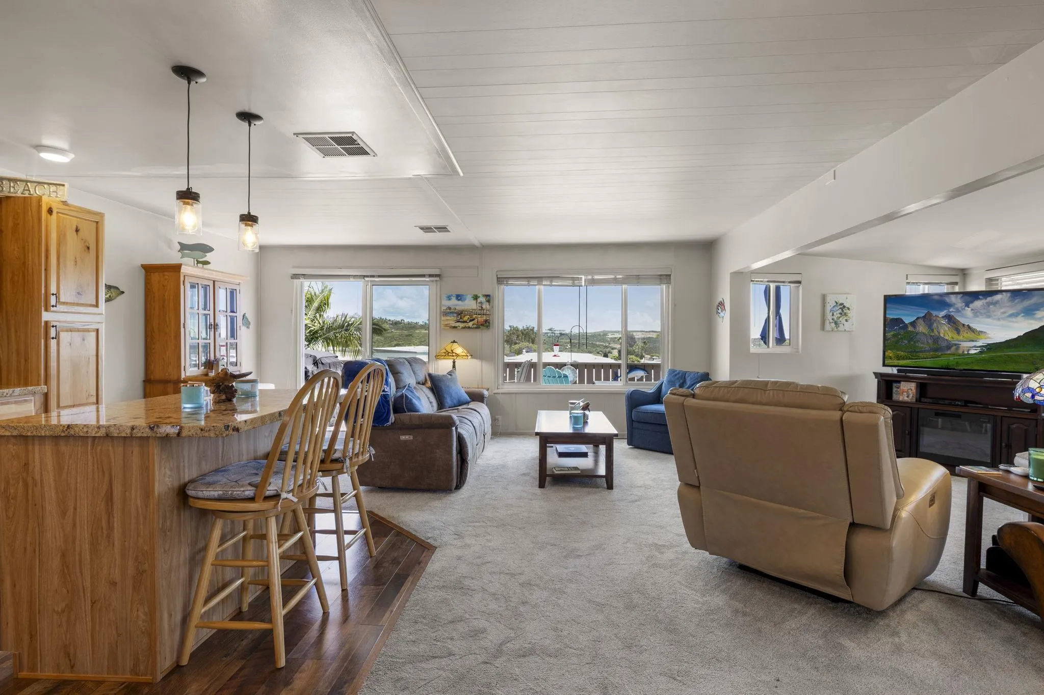 https://cdn.realtyfeed.com/cdn/127/260011081/fd3db9f4fda5b7852f9cf919e4bac207.webp