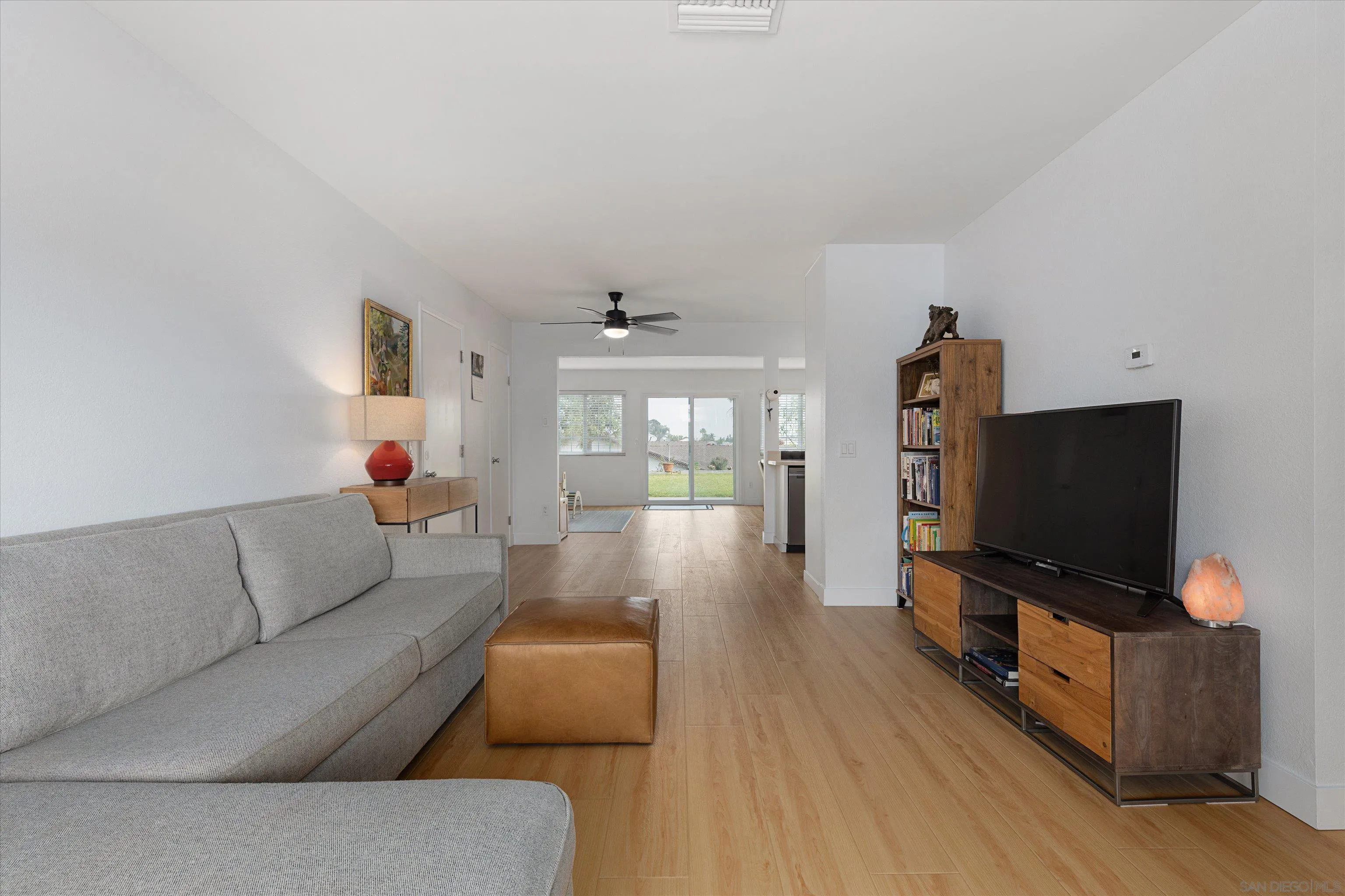 https://cdn.realtyfeed.com/cdn/127/260011082/40dc9e418656bbfc4f505f9b9d31ae6f.webp
