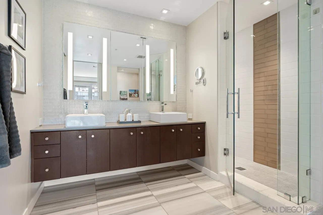 https://cdn.realtyfeed.com/cdn/127/260011083/40778653b700ec360e4ebbeb1f3a707a.webp