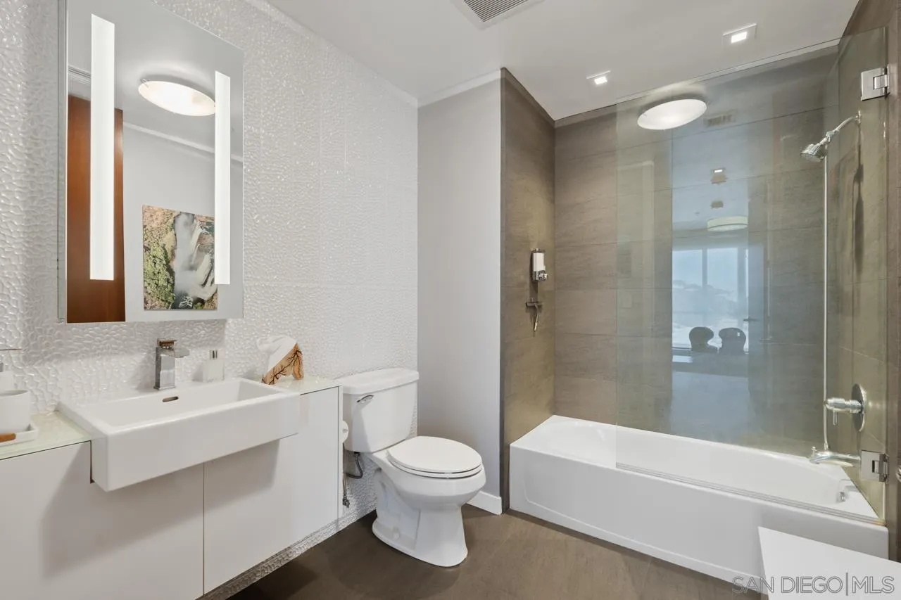 https://cdn.realtyfeed.com/cdn/127/260011083/72dce2c3ef780213dd0a11b2c8216e2c.webp