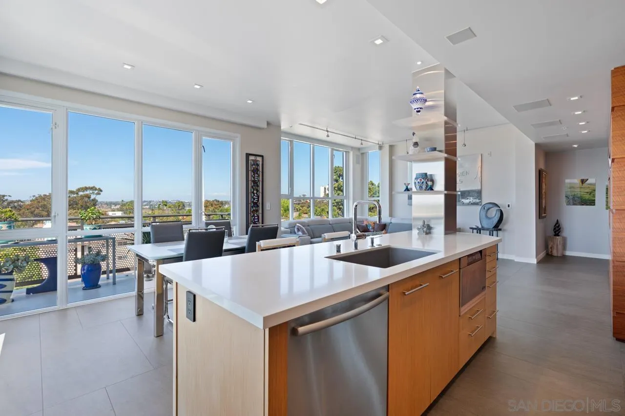 https://cdn.realtyfeed.com/cdn/127/260011083/9b715fcdf1175f55456e4d88fde37d2c.webp