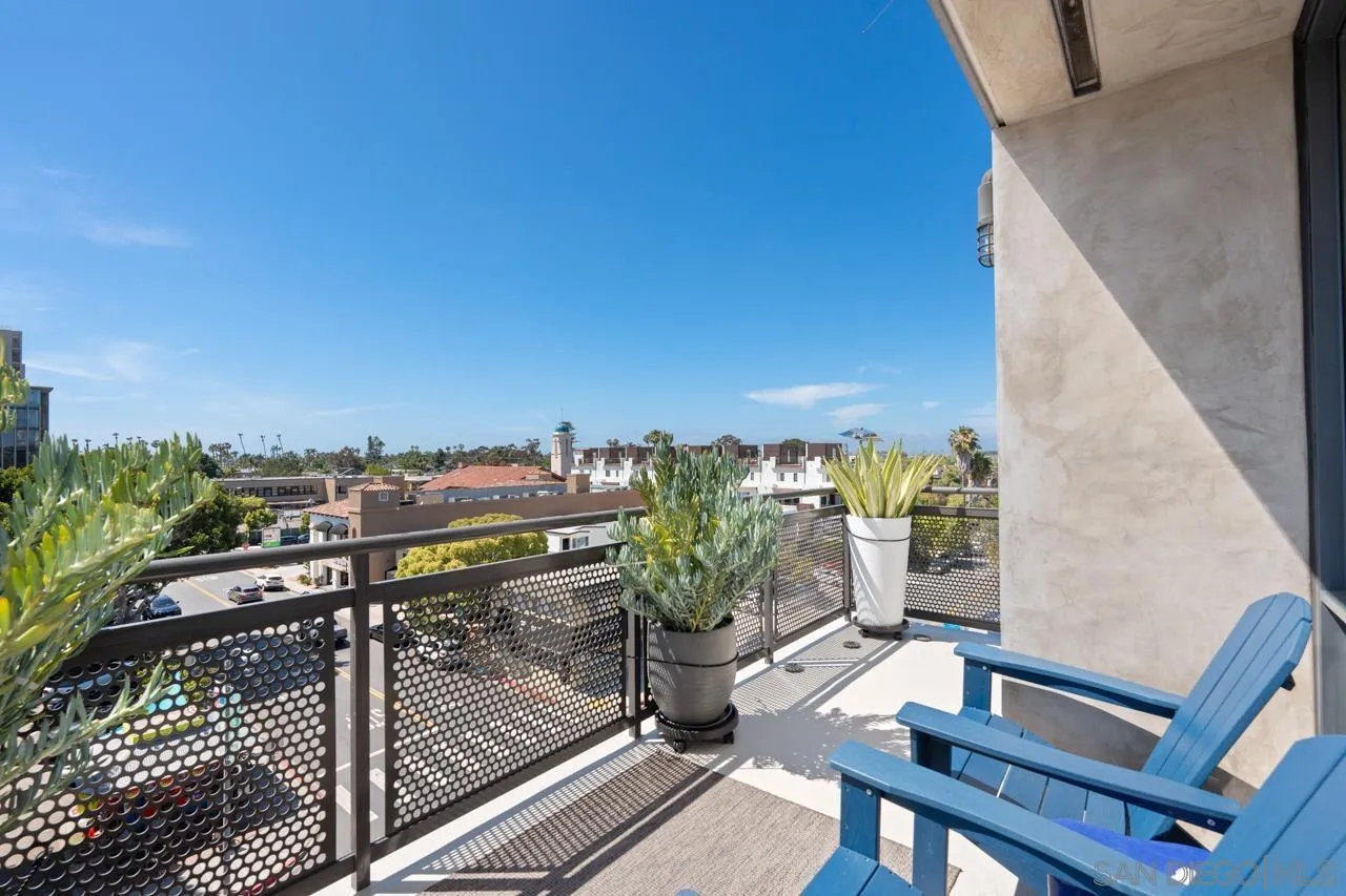 https://cdn.realtyfeed.com/cdn/127/260011083/c56ea20014152c298d70e8ecf6fbcf32.webp