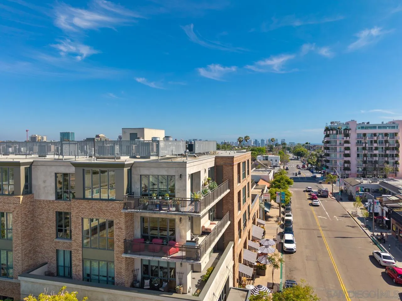 https://cdn.realtyfeed.com/cdn/127/260011083/e87ed2fa823bd74f4b32440d6a839a90.webp