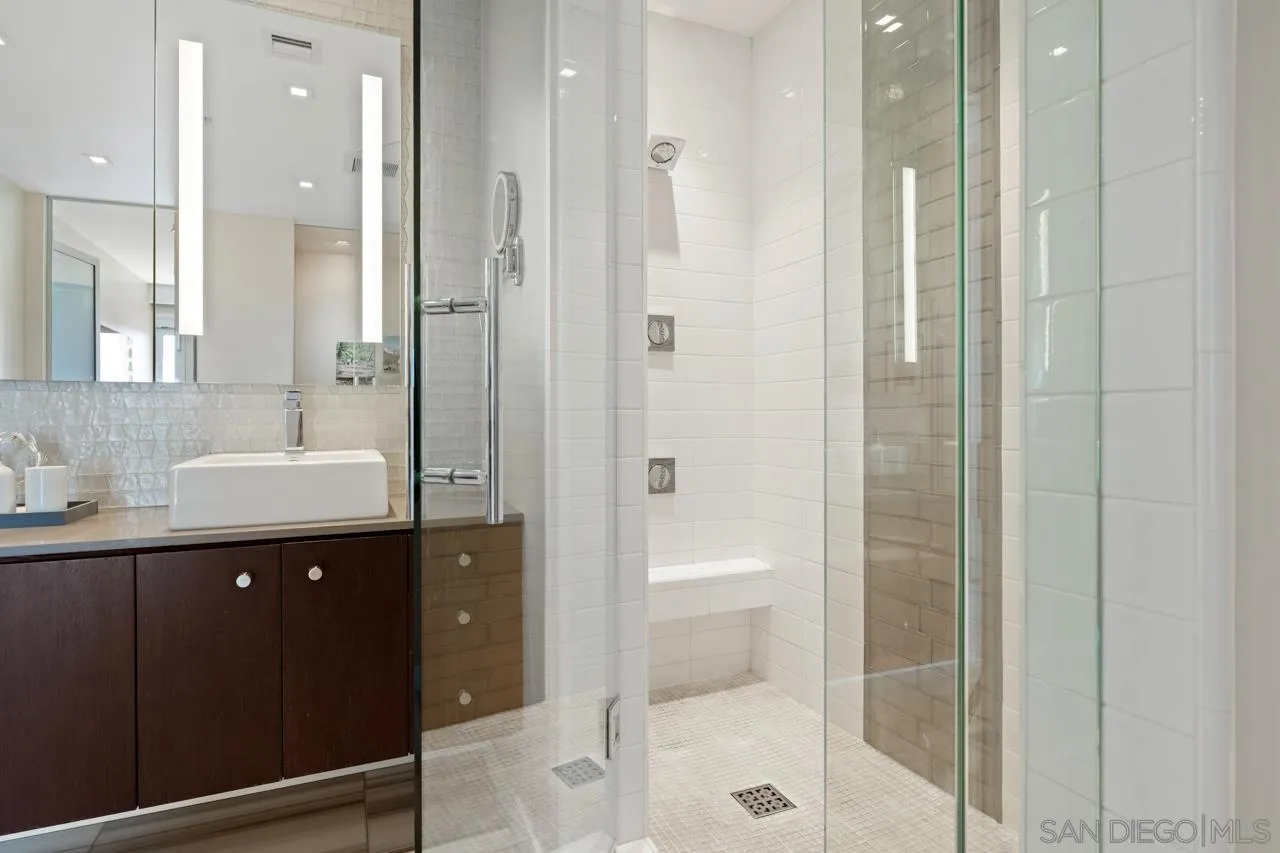 Photo #33: 260011083 Listing: Photo #33