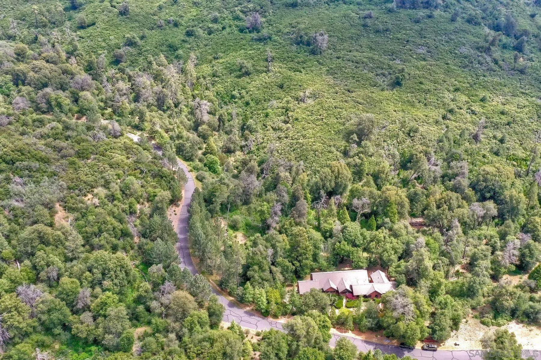 https://cdn.realtyfeed.com/cdn/127/260011084/b993622225f00574ecd4fb893b3e84da.webp