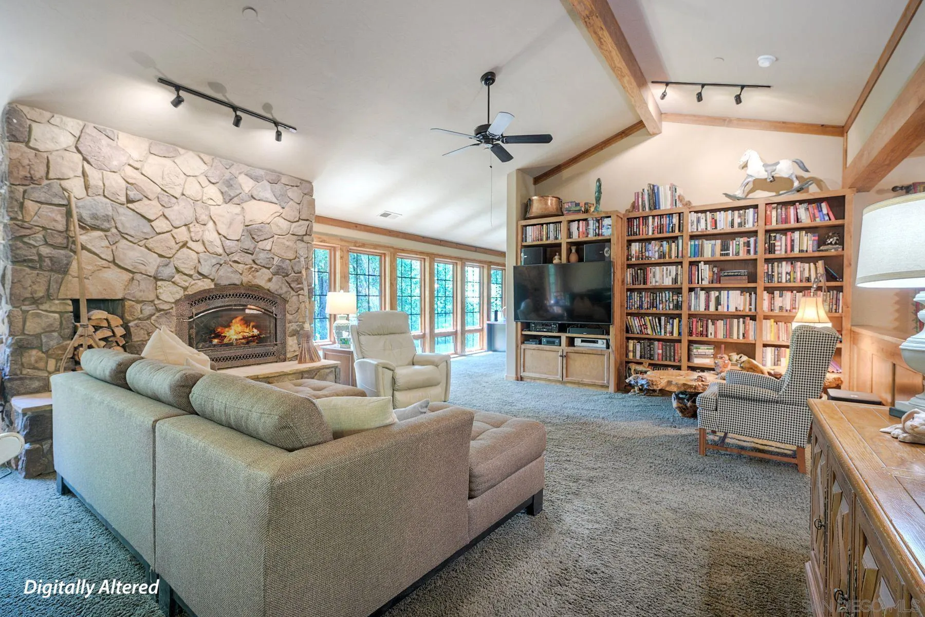 https://cdn.realtyfeed.com/cdn/127/260011084/e59d0fcb97474f83c12b1ccbcf59d93e.webp