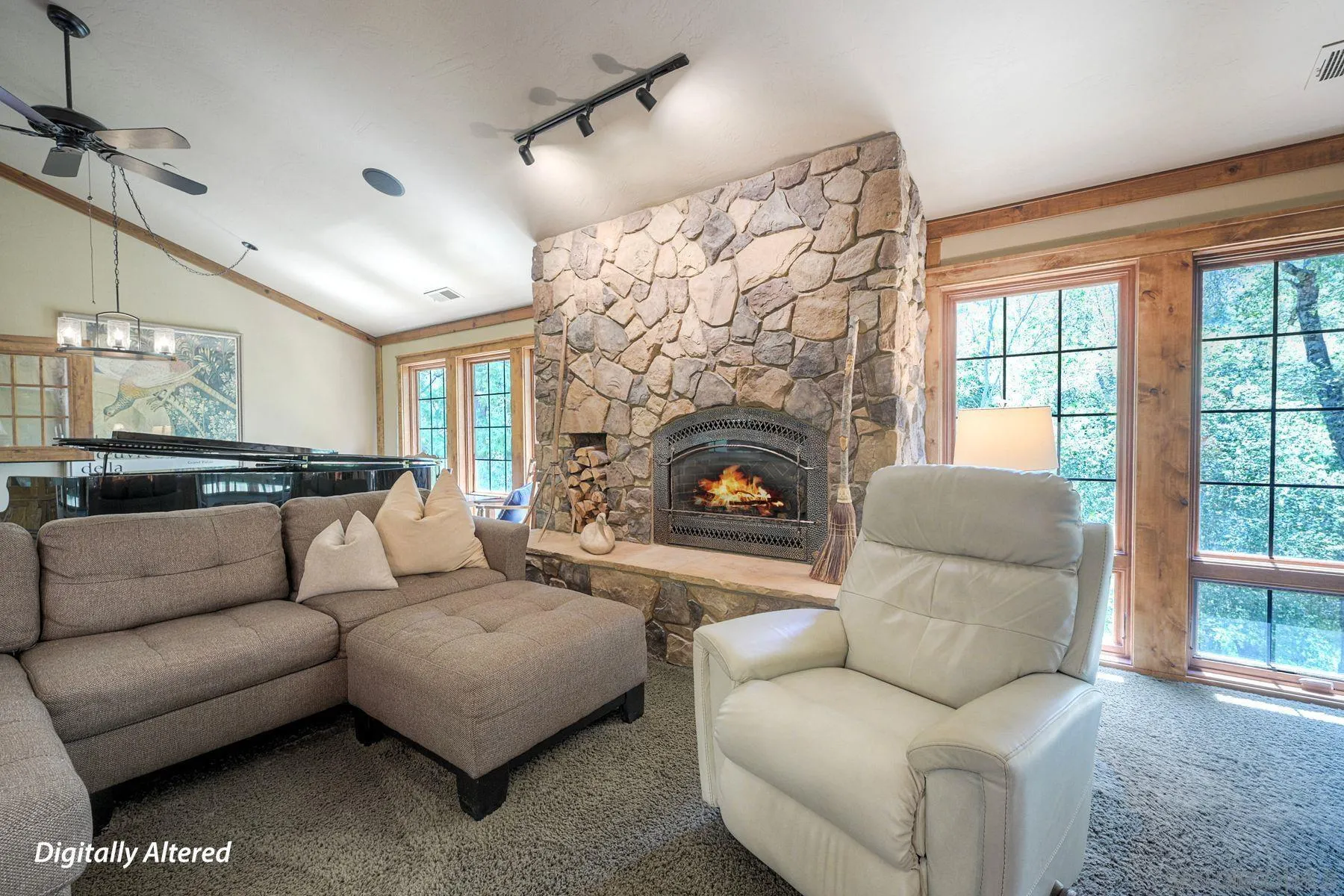 https://cdn.realtyfeed.com/cdn/127/260011084/f7e445583b0455242dd0e638dba569d5.webp