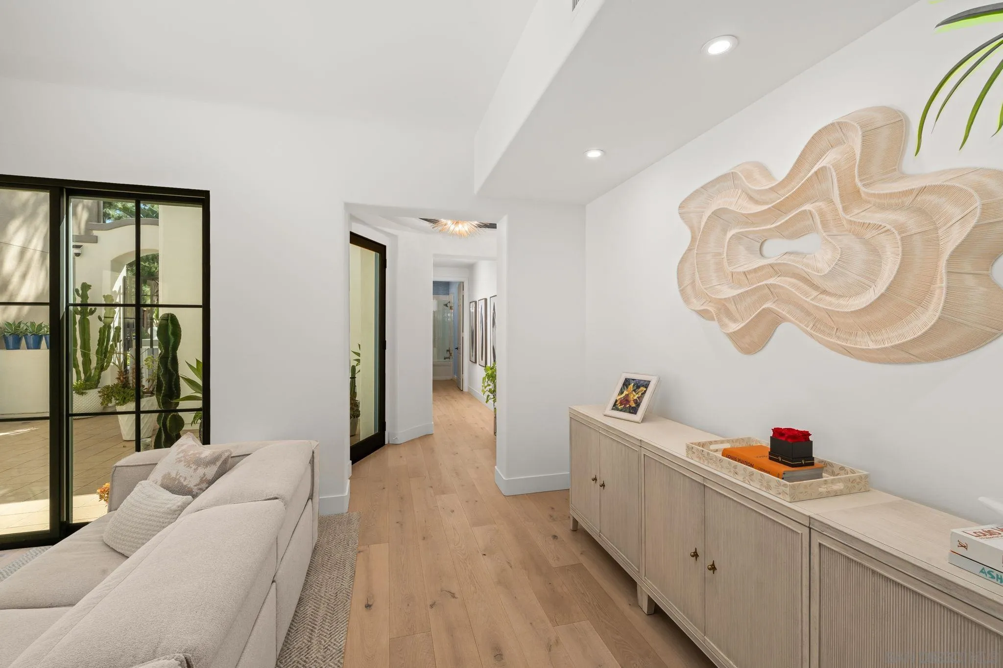 https://cdn.realtyfeed.com/cdn/127/260011087/00ad96fa4548f988d798f7eba56bd8d7.webp