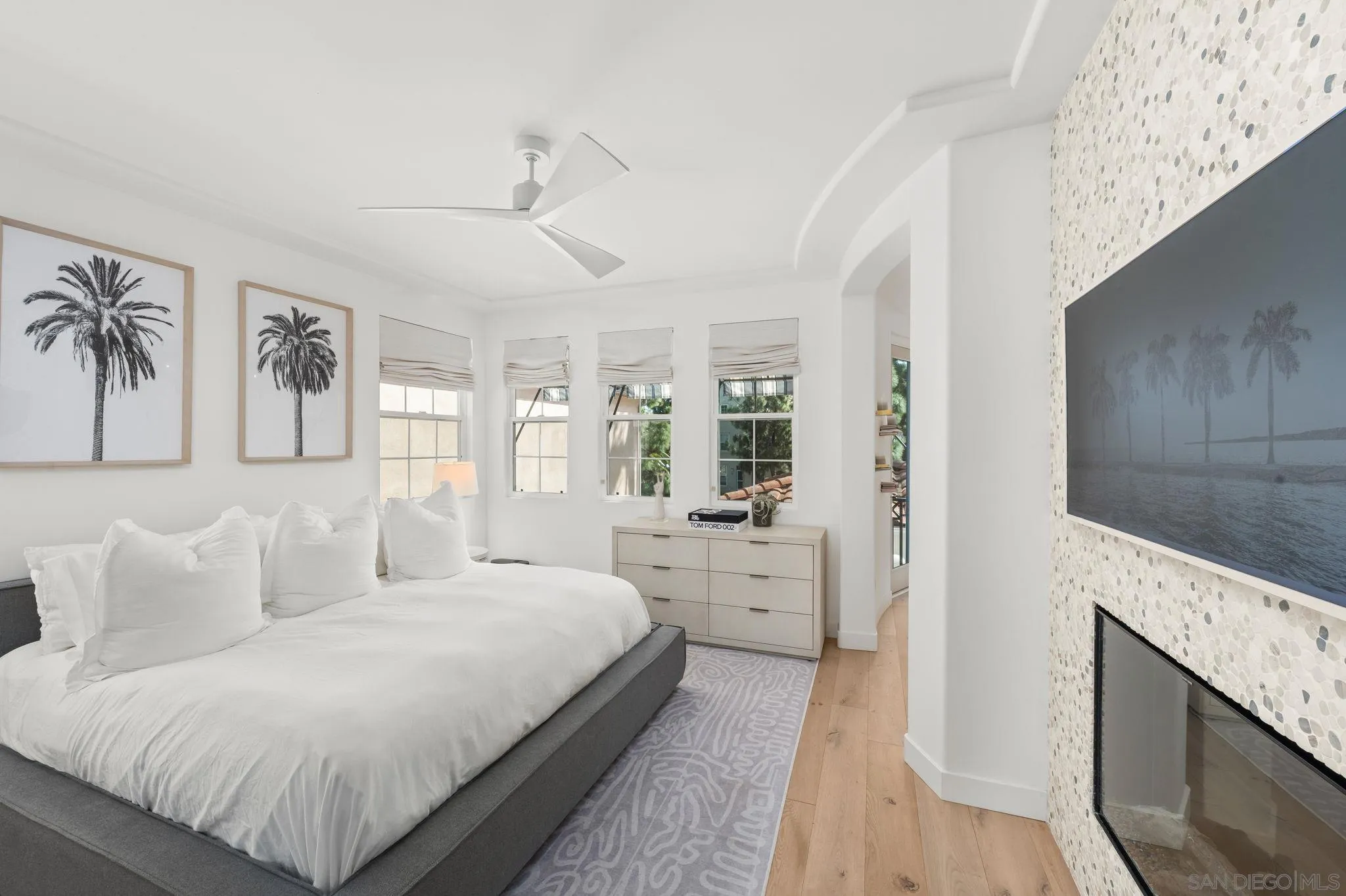 https://cdn.realtyfeed.com/cdn/127/260011087/d82d14837d8c2915a7fde9cac629f7ad.webp