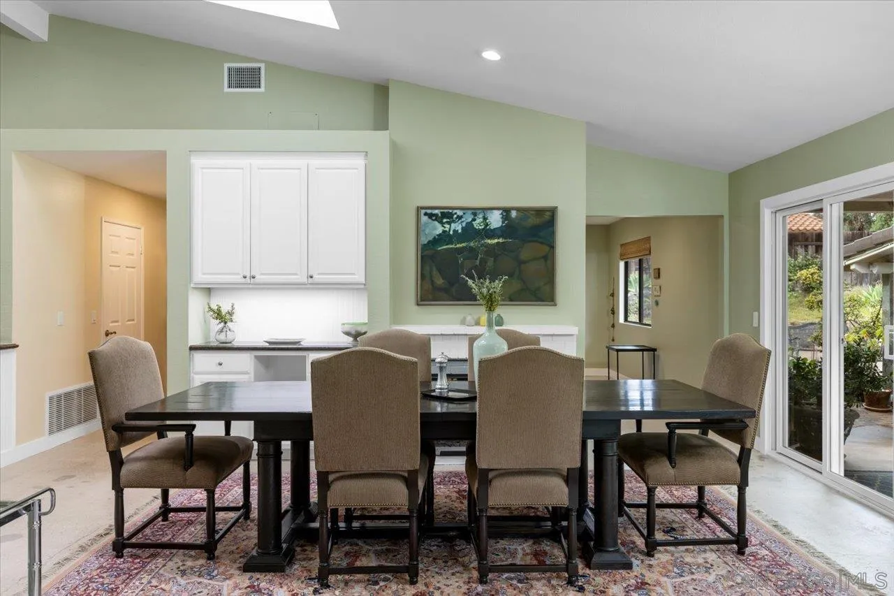 https://cdn.realtyfeed.com/cdn/127/260011088/14079cefc4314facbce8b1f768e56075.webp
