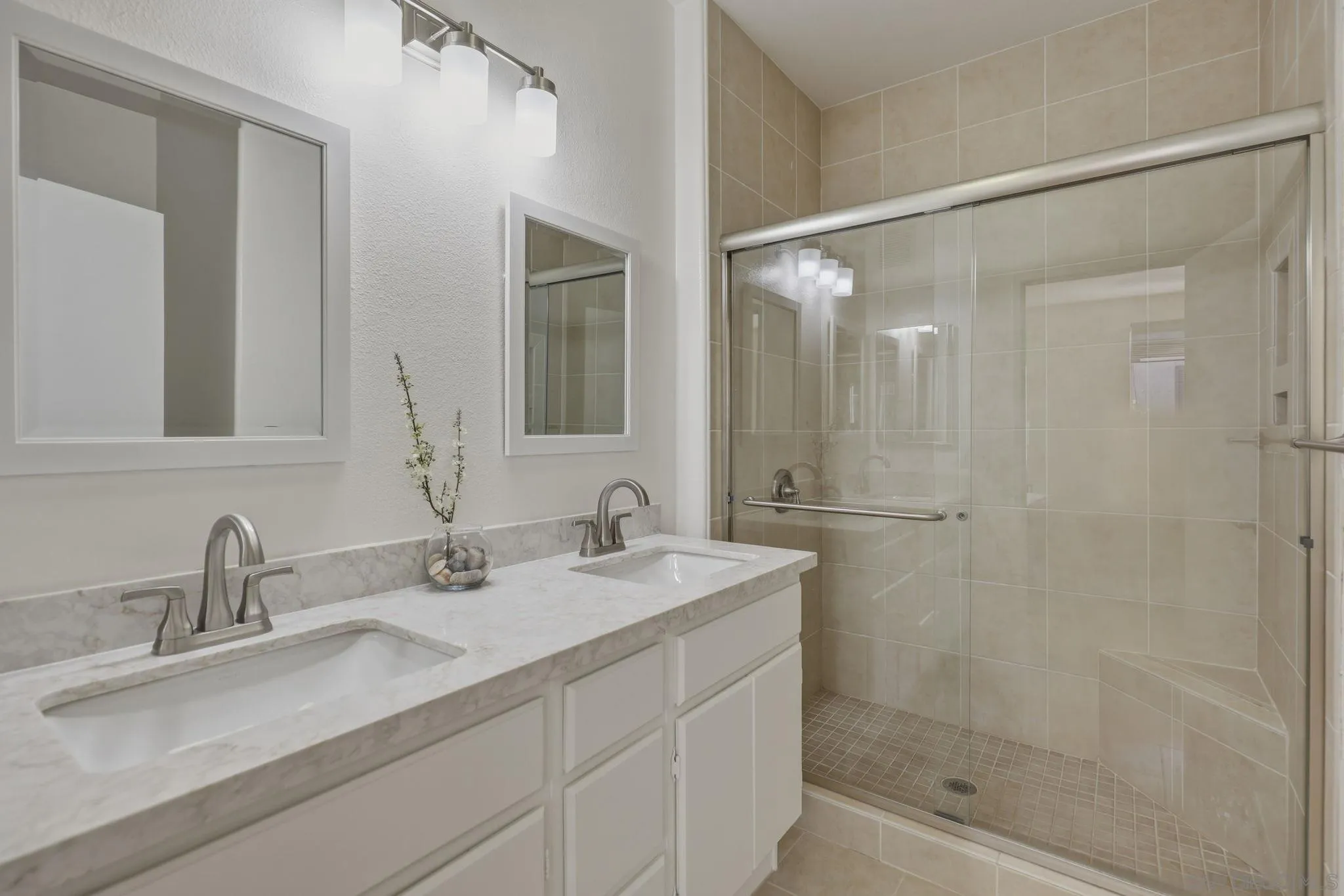 Photo #16: 260011090 Listing: Photo #16
