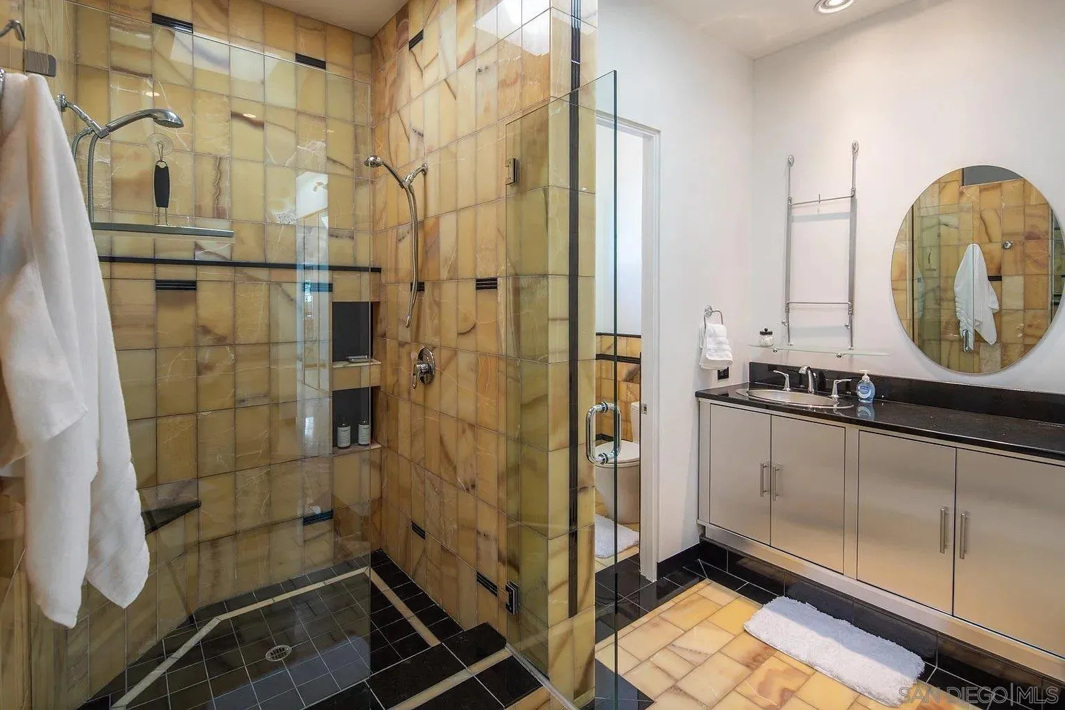 https://cdn.realtyfeed.com/cdn/127/260011095/0d2a8a137634a09557b9bc6c59fb8106.webp