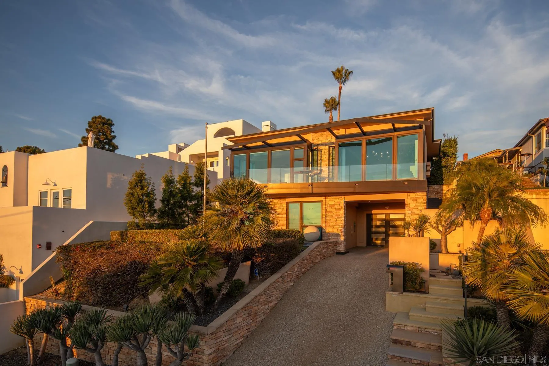 https://cdn.realtyfeed.com/cdn/127/260011095/376c87bb2ee0c8cbf566eea99f2bf80b.webp