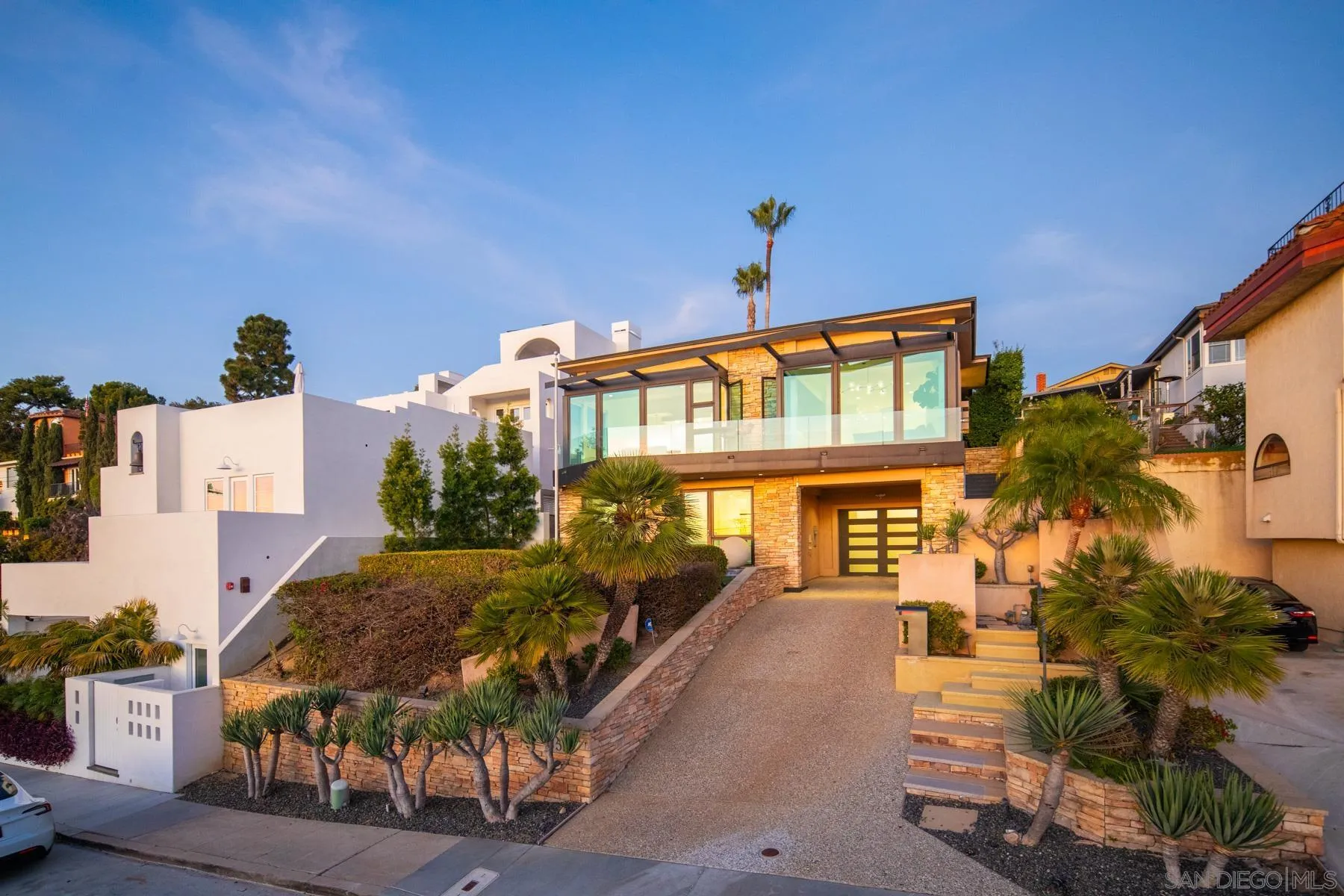 https://cdn.realtyfeed.com/cdn/127/260011095/7b0af067bf7365378890d97d0110906f.webp