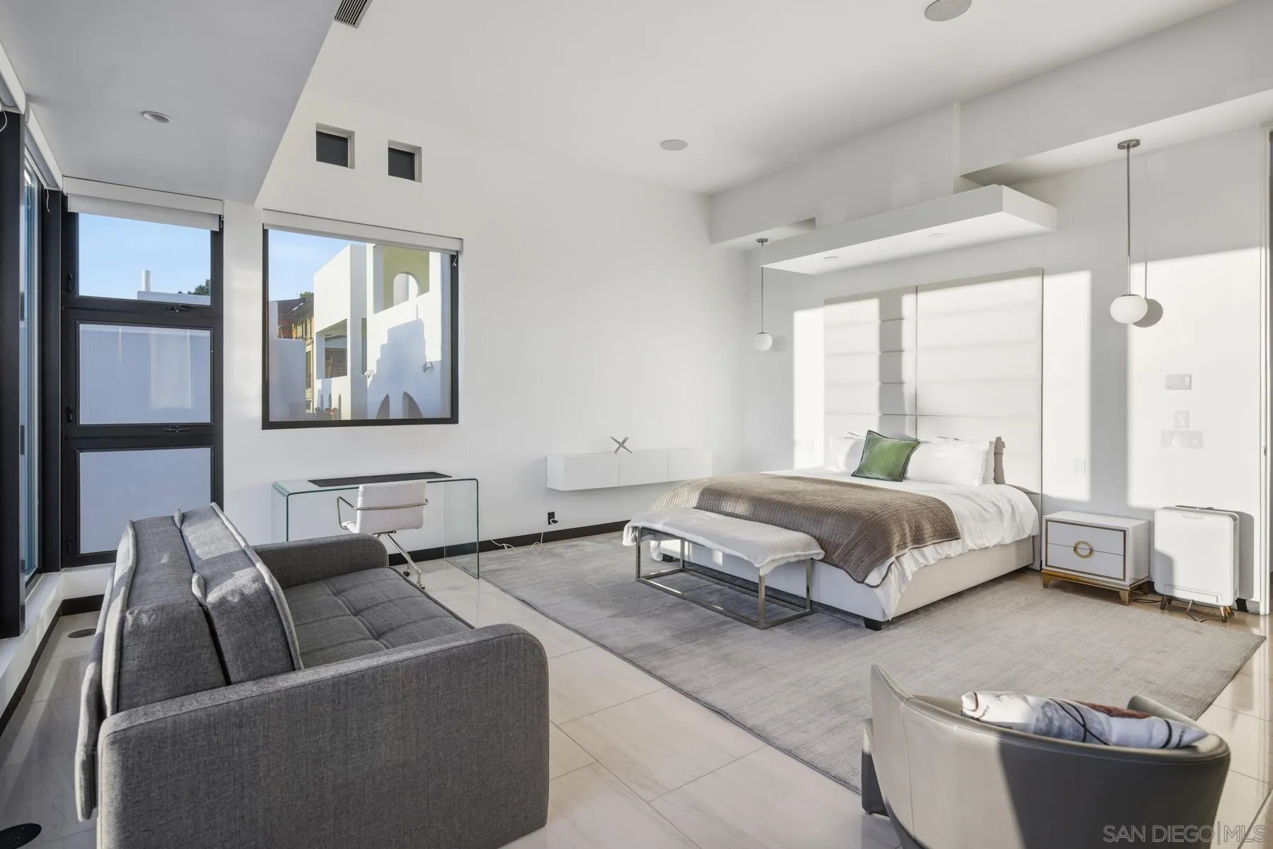 https://cdn.realtyfeed.com/cdn/127/260011095/9b38b03068543e9e459370d415d83eb6.webp