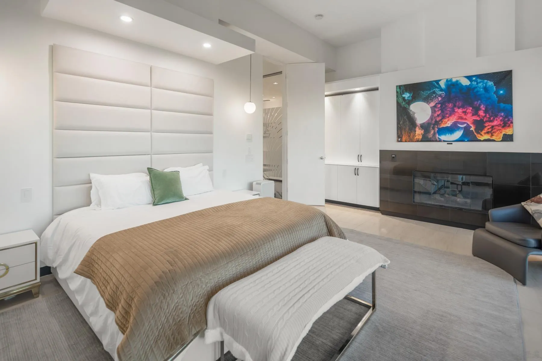 https://cdn.realtyfeed.com/cdn/127/260011095/b1685943dd3e65c4ade41216b855947a.webp