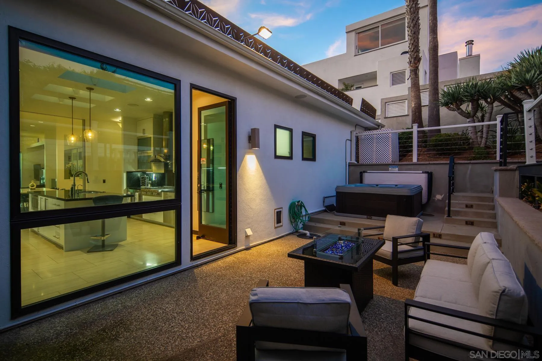 https://cdn.realtyfeed.com/cdn/127/260011095/b6fbd5845304297be16274dc400e1c15.webp