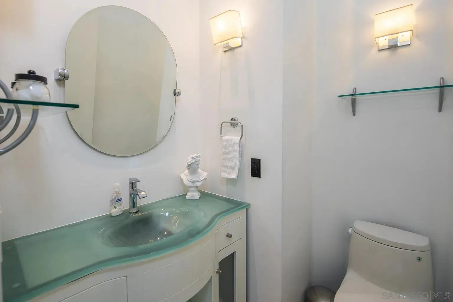 https://cdn.realtyfeed.com/cdn/127/260011095/c5d5d853c39034d11c18d646b7c19260.webp